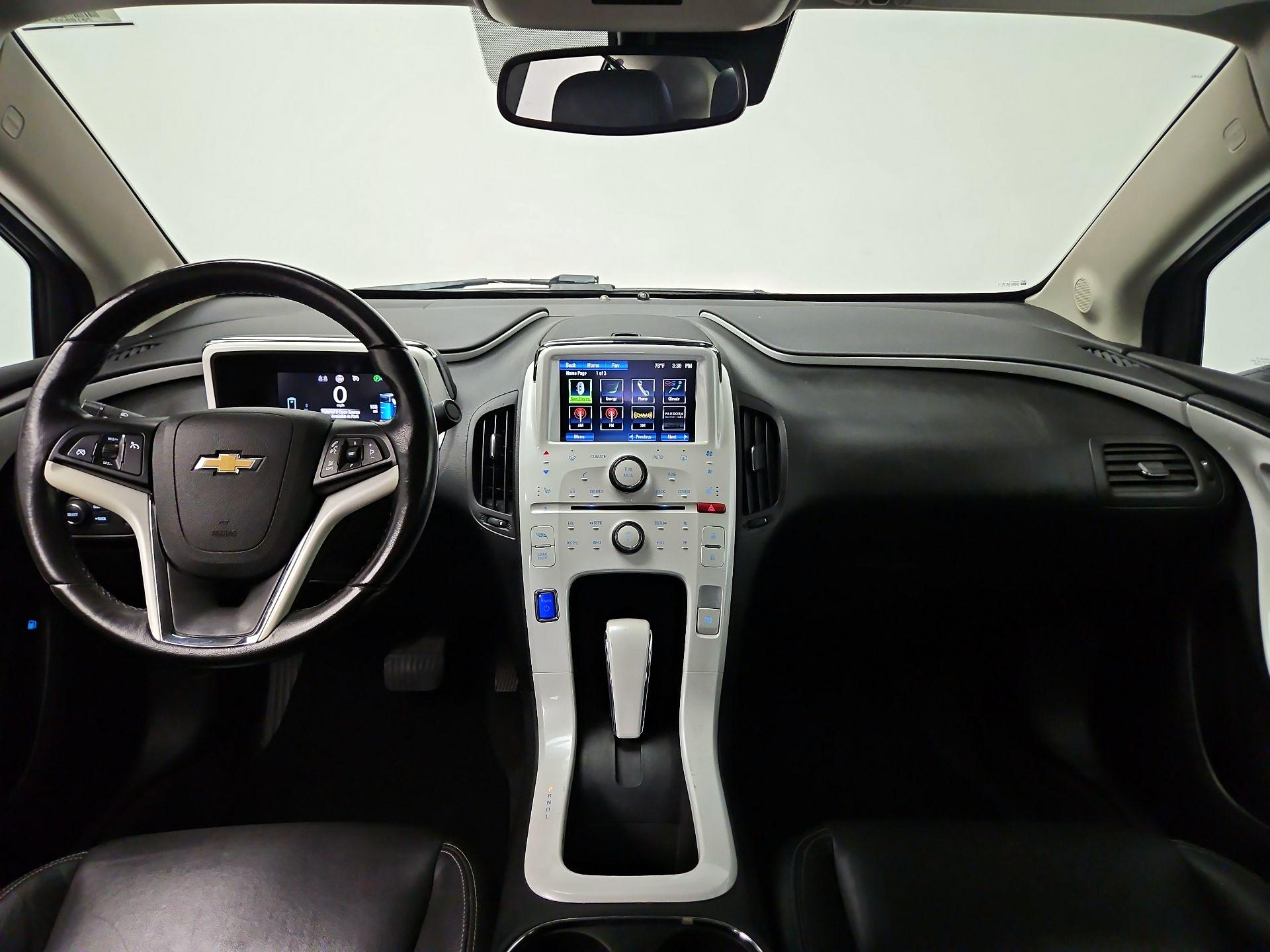 Thumbnail: 2015 Chevrolet Volt - 9