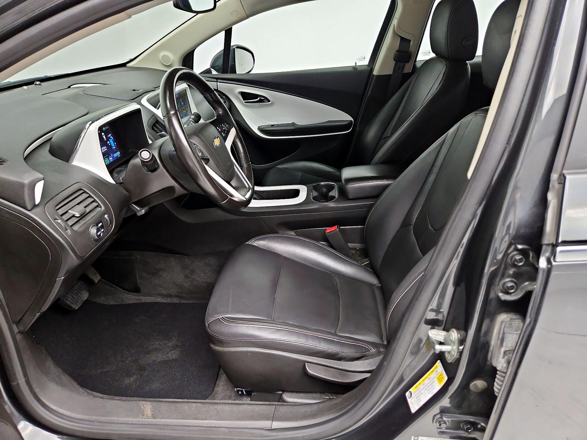 Thumbnail: 2015 Chevrolet Volt - 11