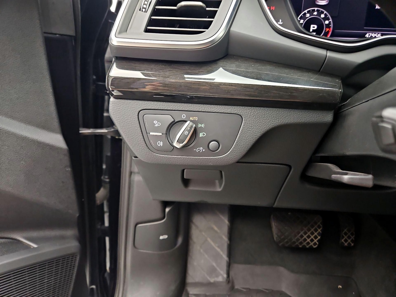 2020 Audi Q5 Premium Plus - Photo 14