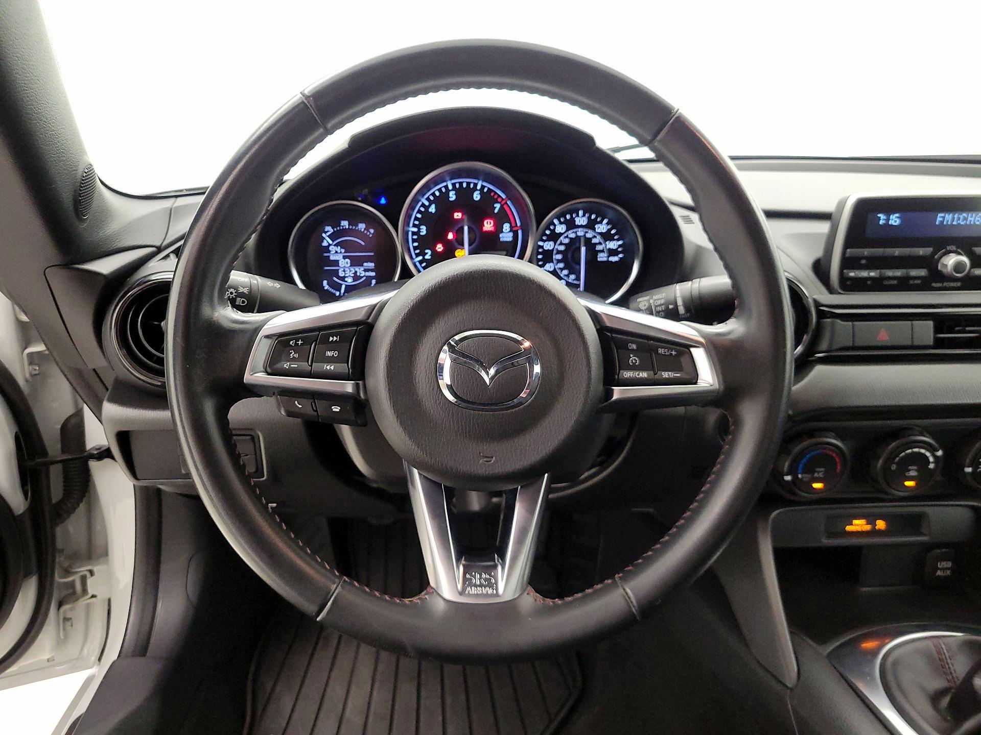 Thumbnail: 2016 Mazda MX-5 Miata - 10