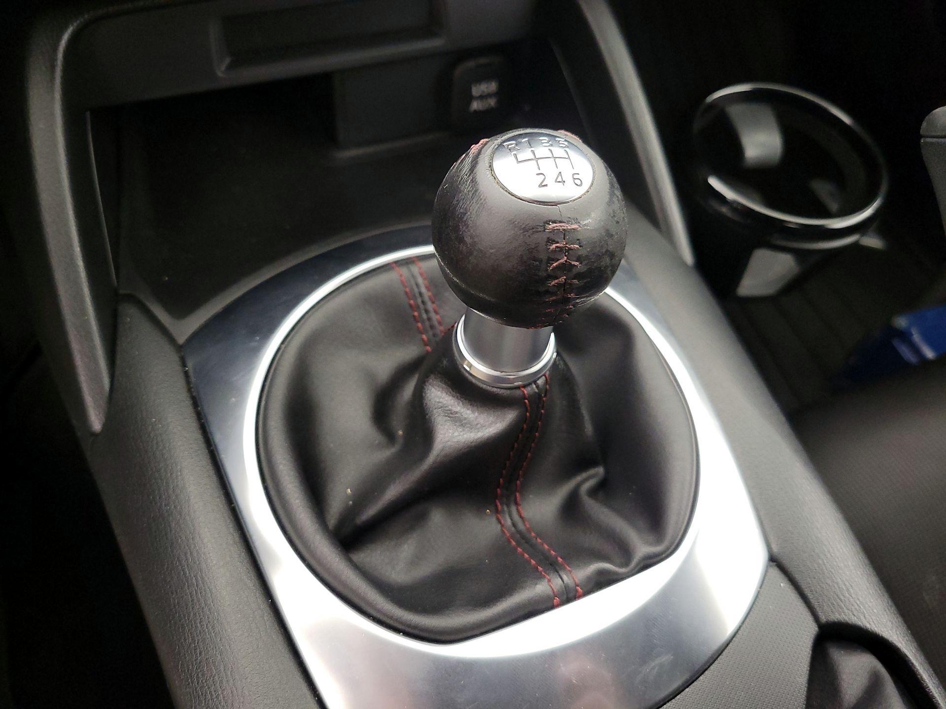 Thumbnail: 2016 Mazda MX-5 Miata - 16