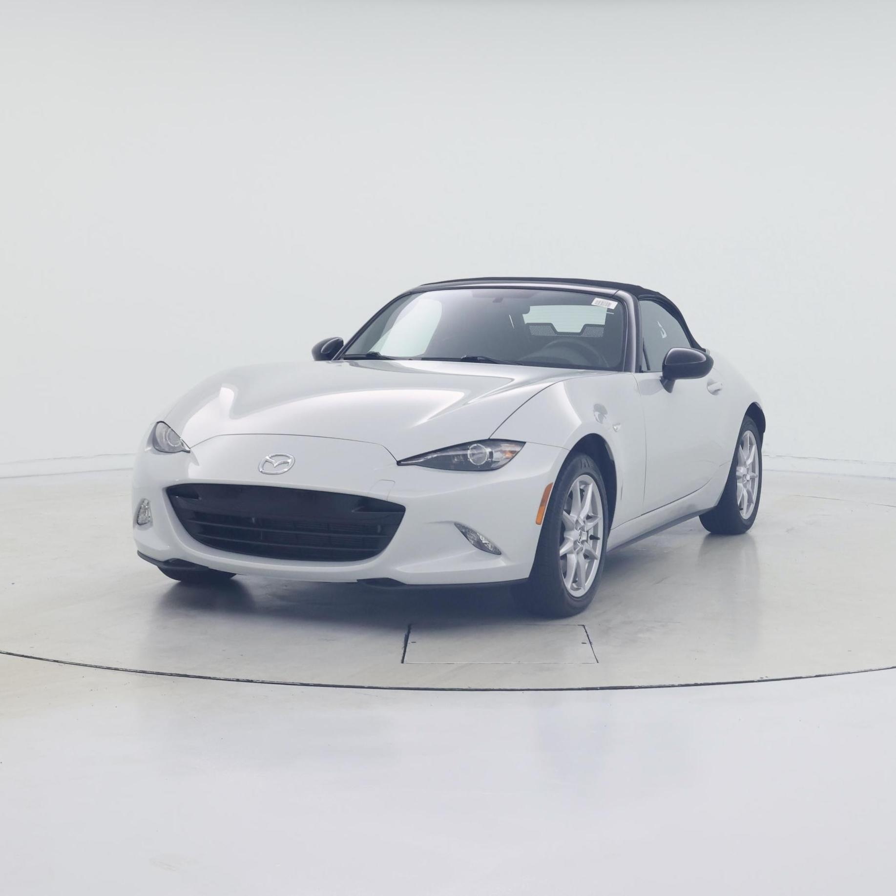 Thumbnail: 2016 Mazda MX-5 Miata - 4