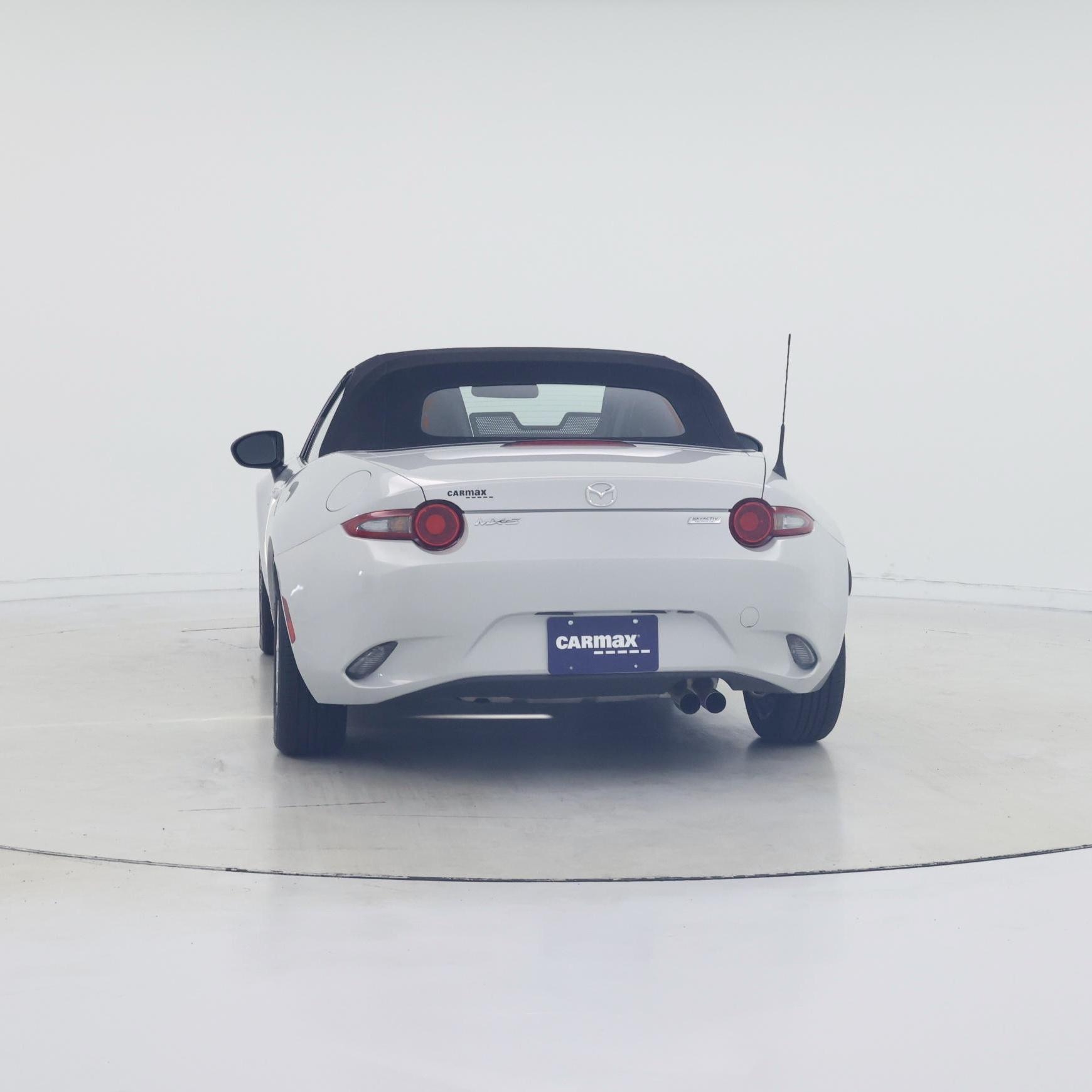 Thumbnail: 2016 Mazda MX-5 Miata - 6