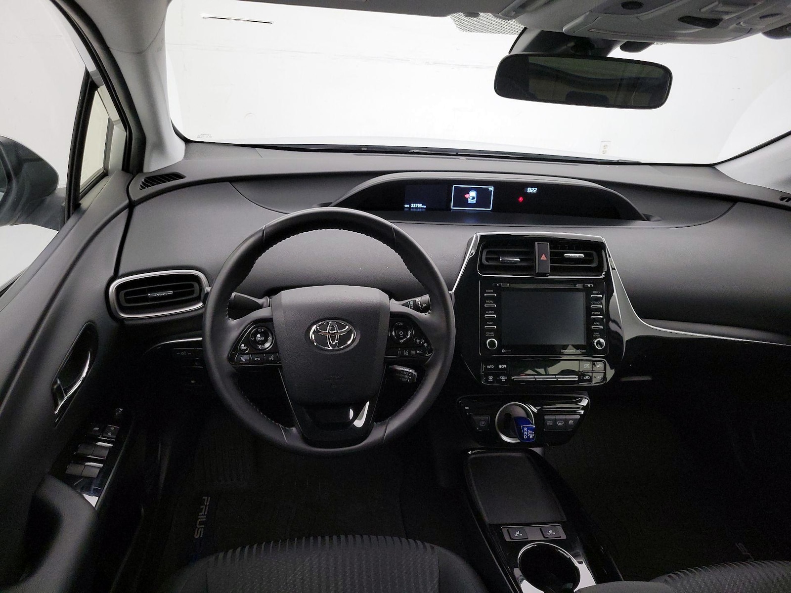 2021 Toyota Prius Prime LE - Photo 11