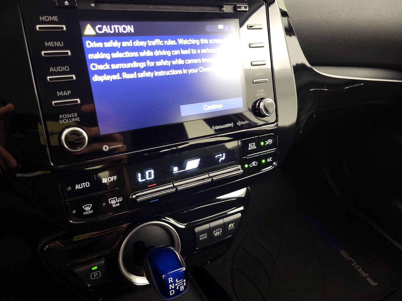 2021 Toyota Prius Prime LE - Photo 17