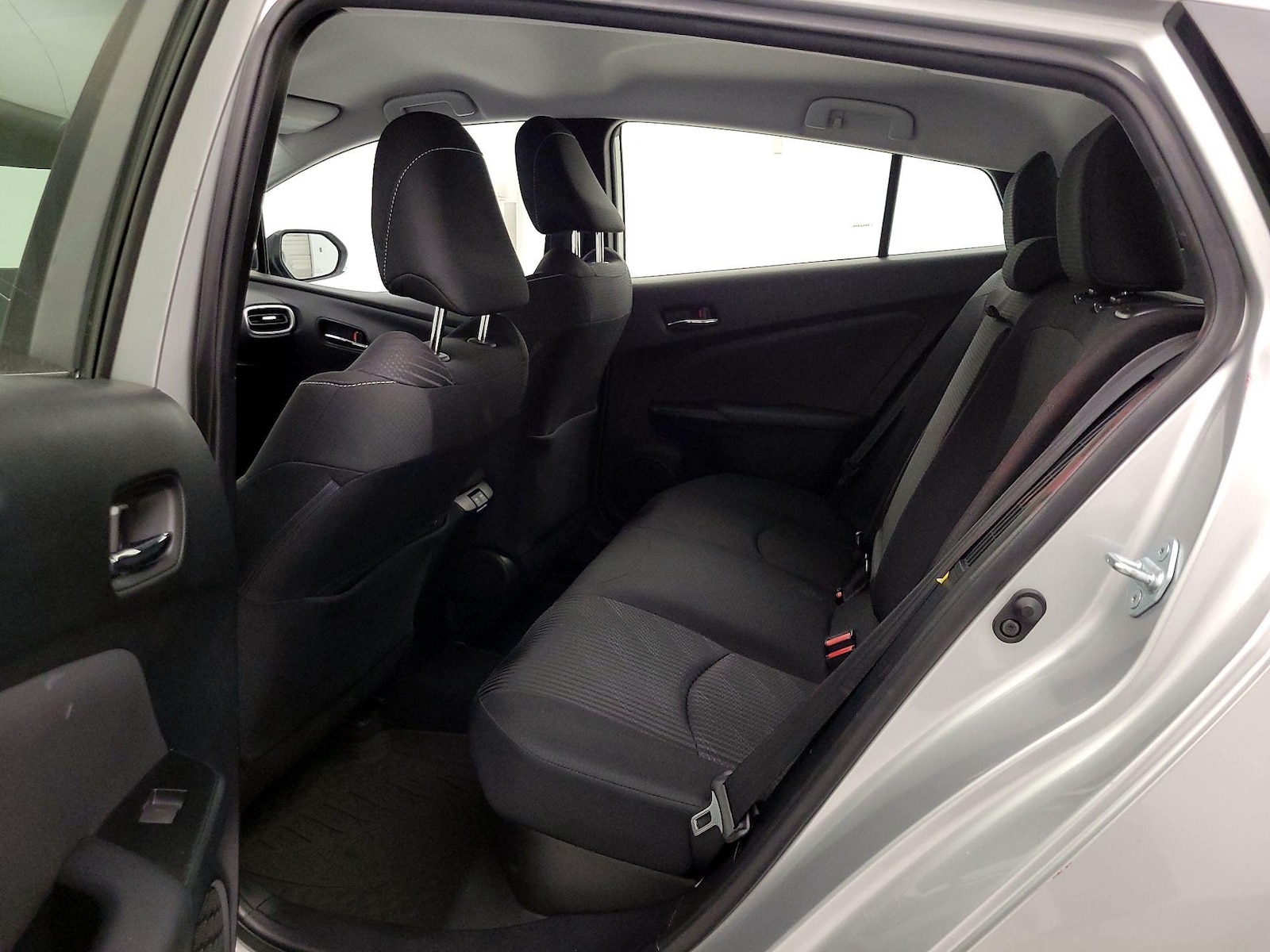 2021 Toyota Prius Prime LE - Photo 19