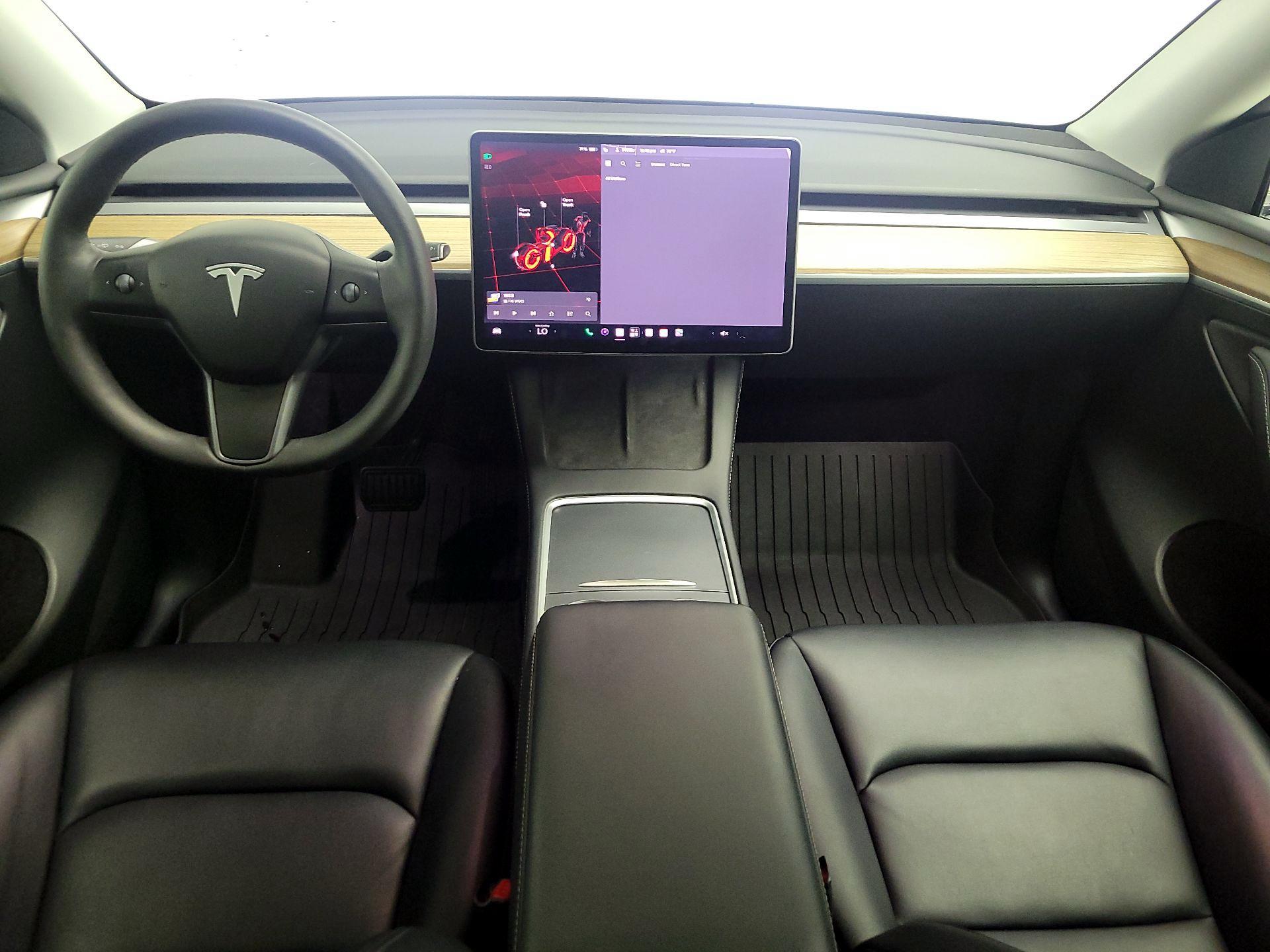 Thumbnail: 2025 Tesla Model Y - 9