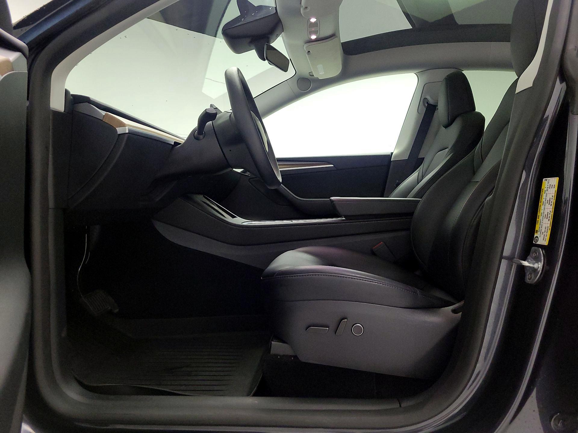 Thumbnail: 2025 Tesla Model Y - 11