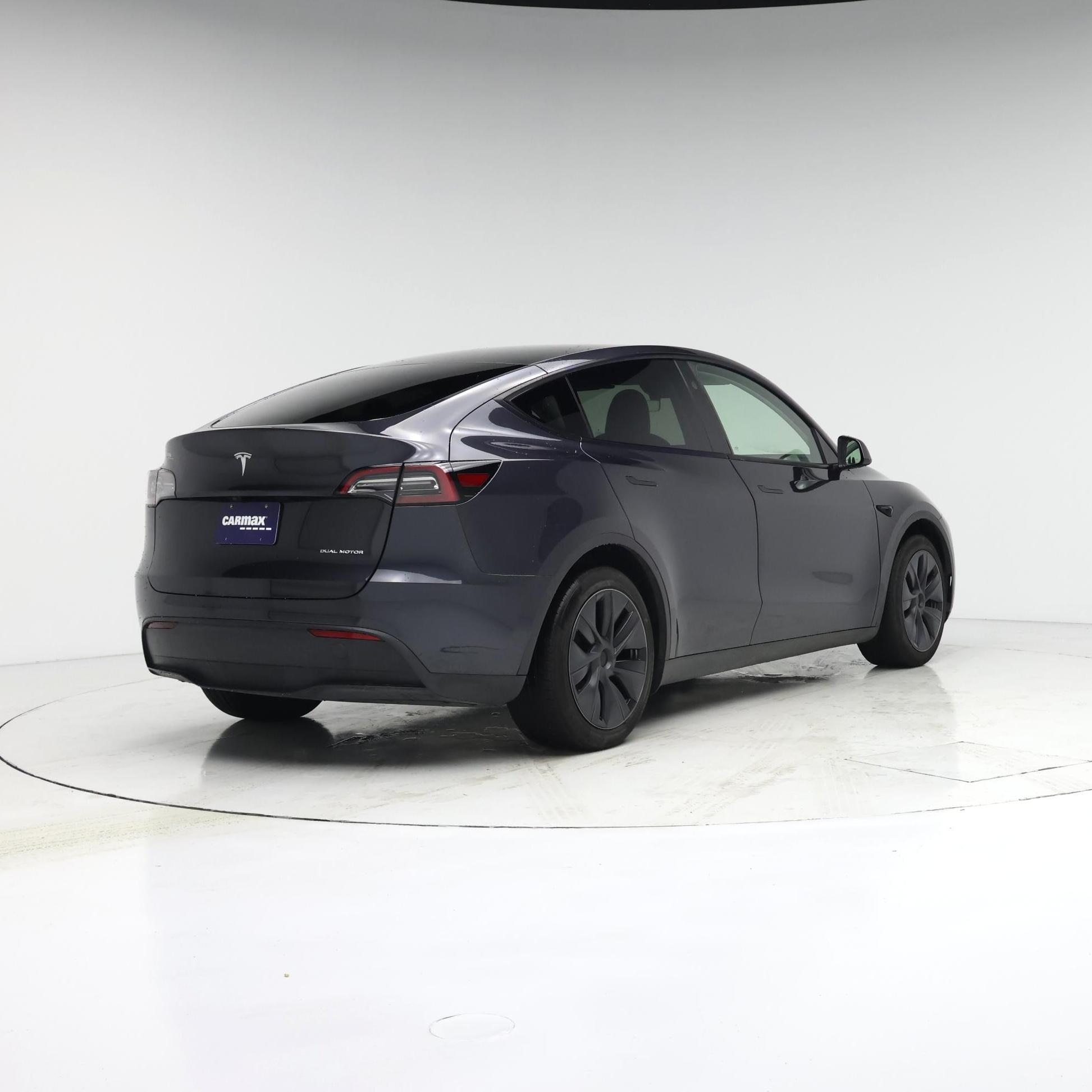 Thumbnail: 2025 Tesla Model Y - 8