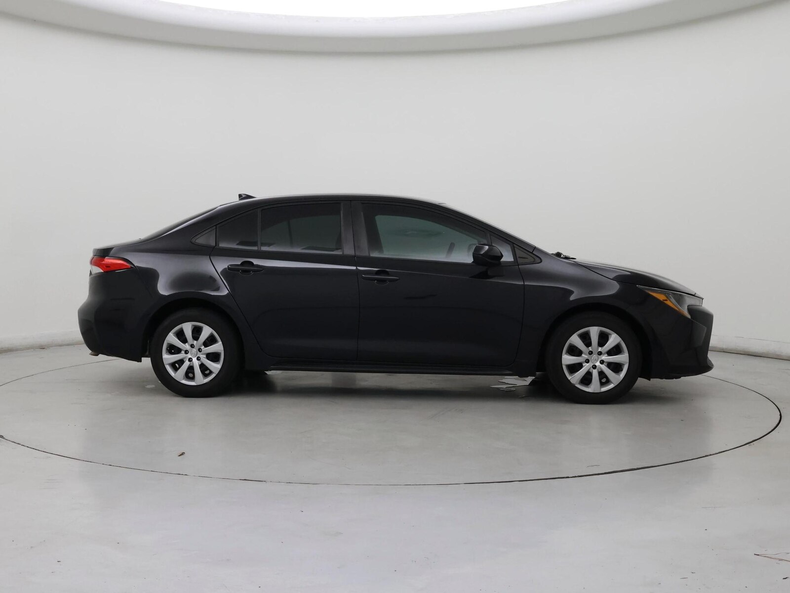2020 Toyota Corolla LE - Photo 8