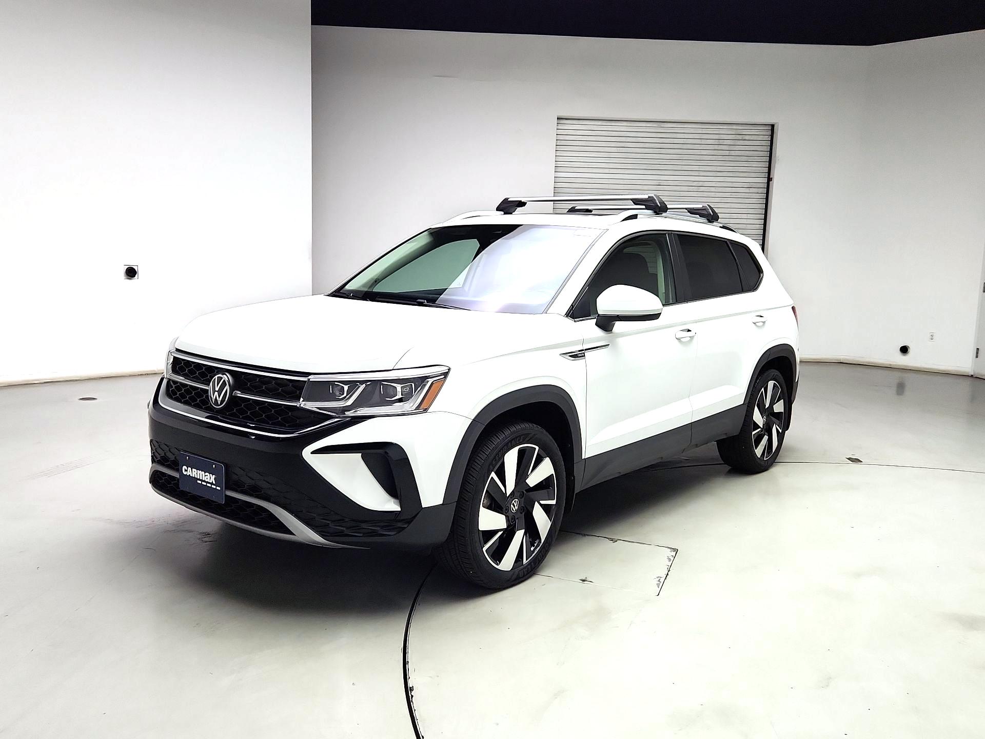 Thumbnail: 2024 Volkswagen Taos - 3
