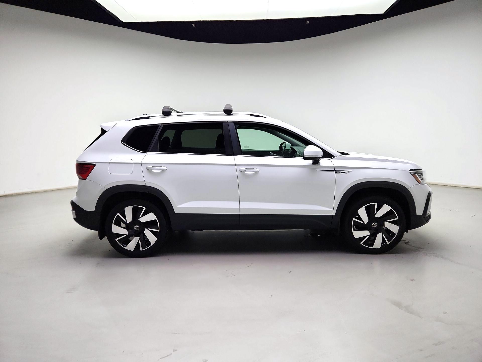 Thumbnail: 2024 Volkswagen Taos - 4
