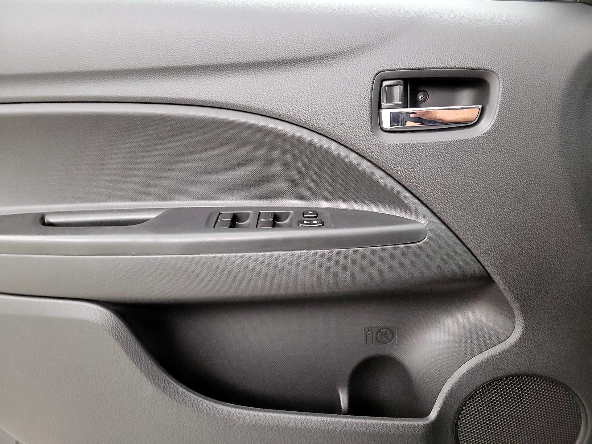 Thumbnail: 2014 Mitsubishi Mirage - 12