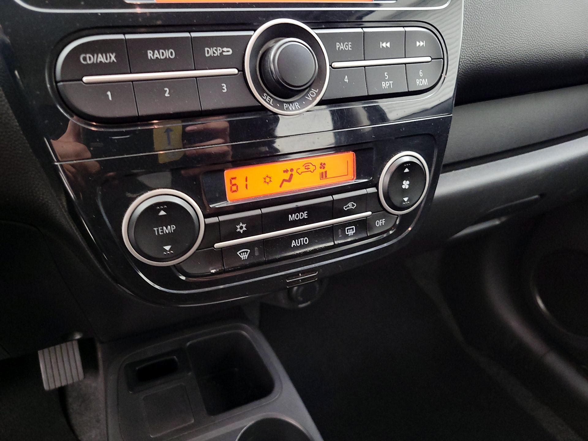Thumbnail: 2014 Mitsubishi Mirage - 15