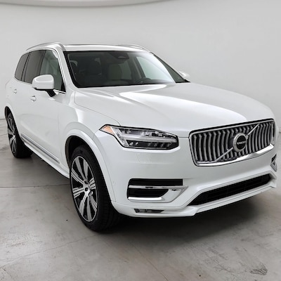 2023 Volvo XC90 B6 Plus