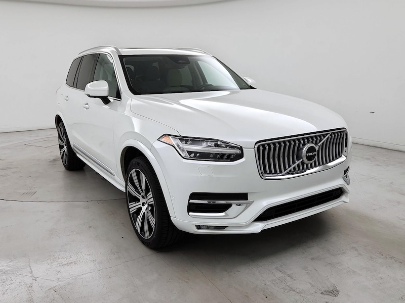 2023 Volvo XC90 B6 Plus