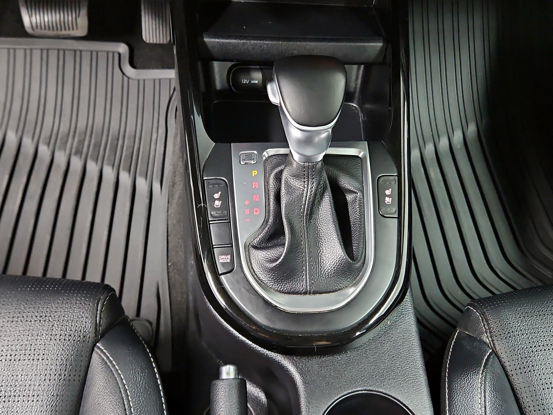 Thumbnail: 2019 Kia Forte - 17
