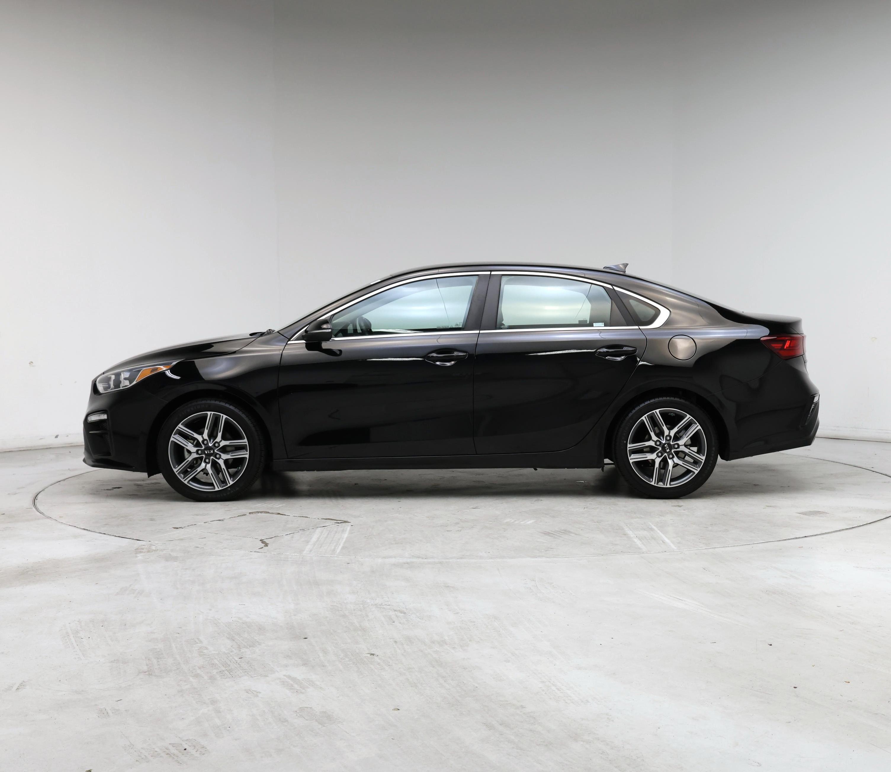Thumbnail: 2019 Kia Forte - 3