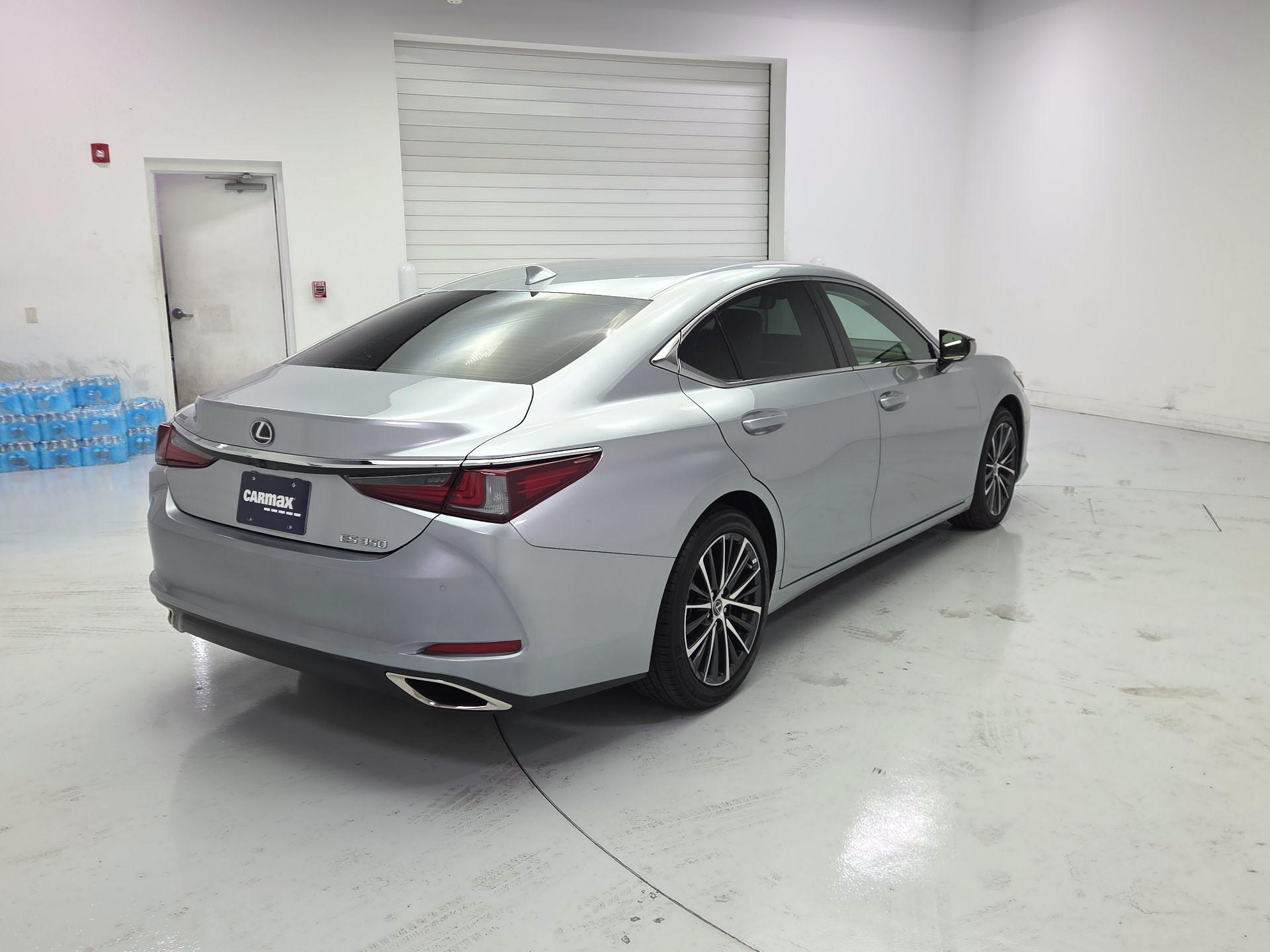 Thumbnail: 2025 Lexus ES - 5