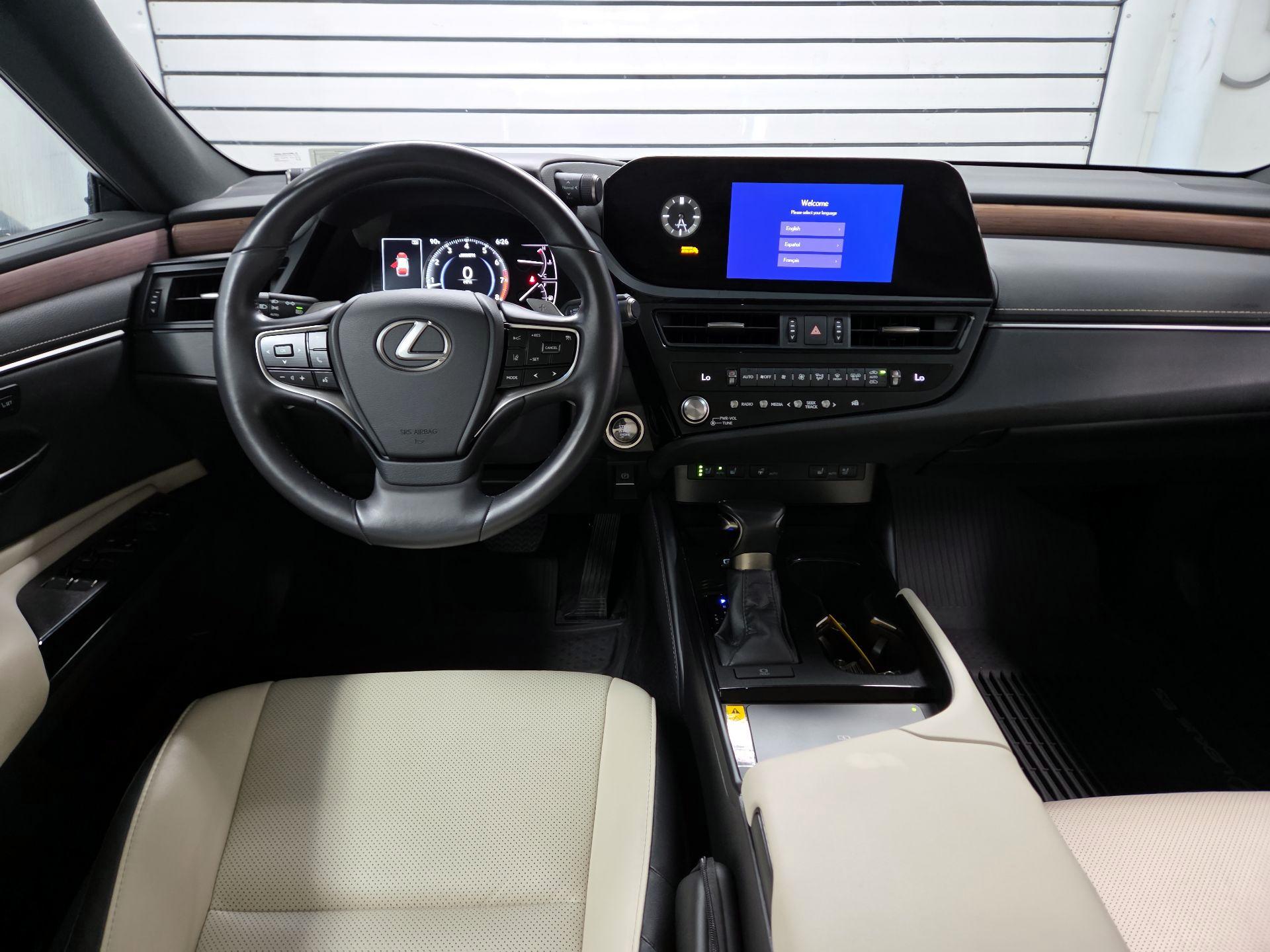 Thumbnail: 2025 Lexus ES - 8