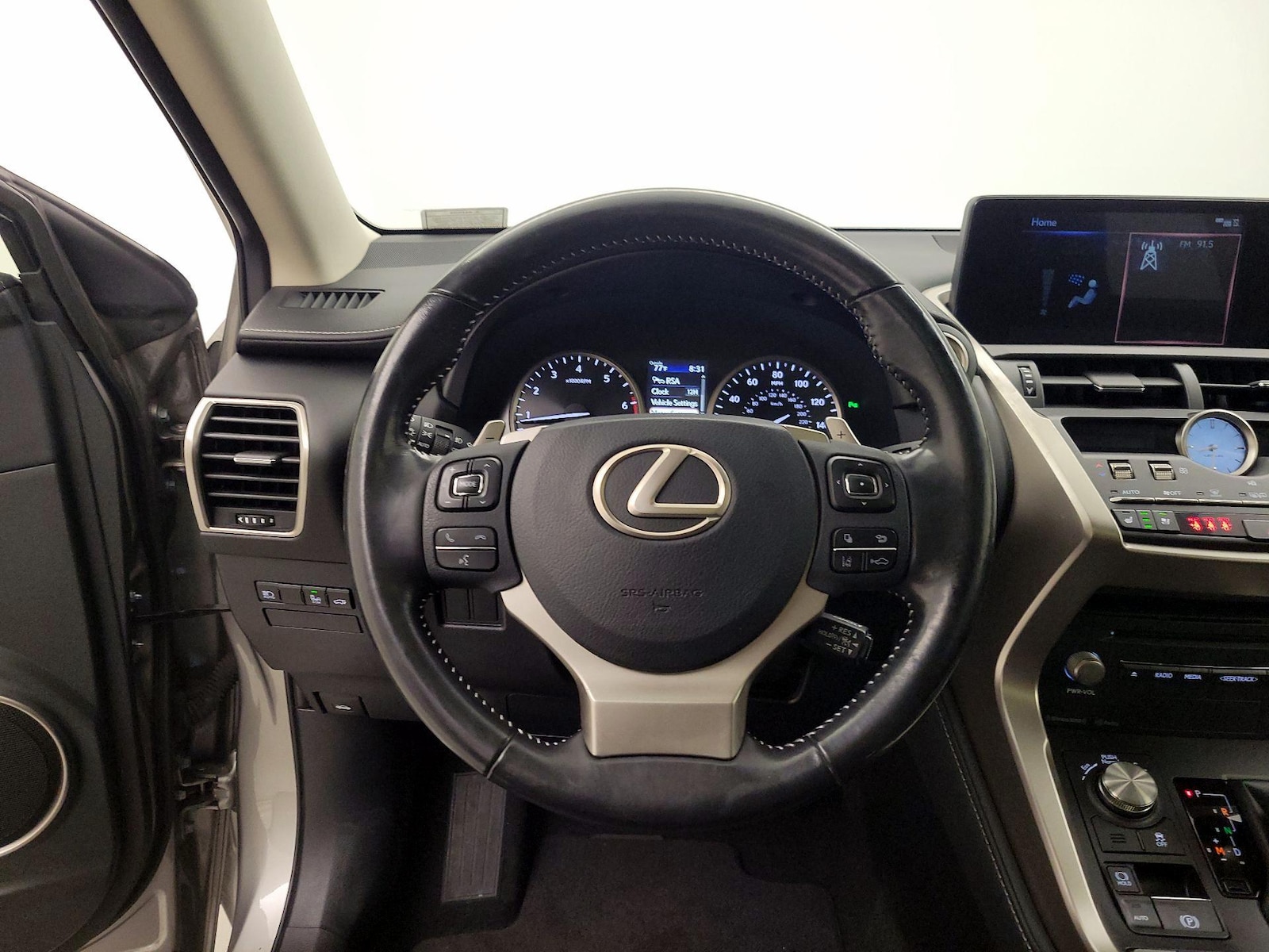 2020 Lexus NX 300 - Photo 11