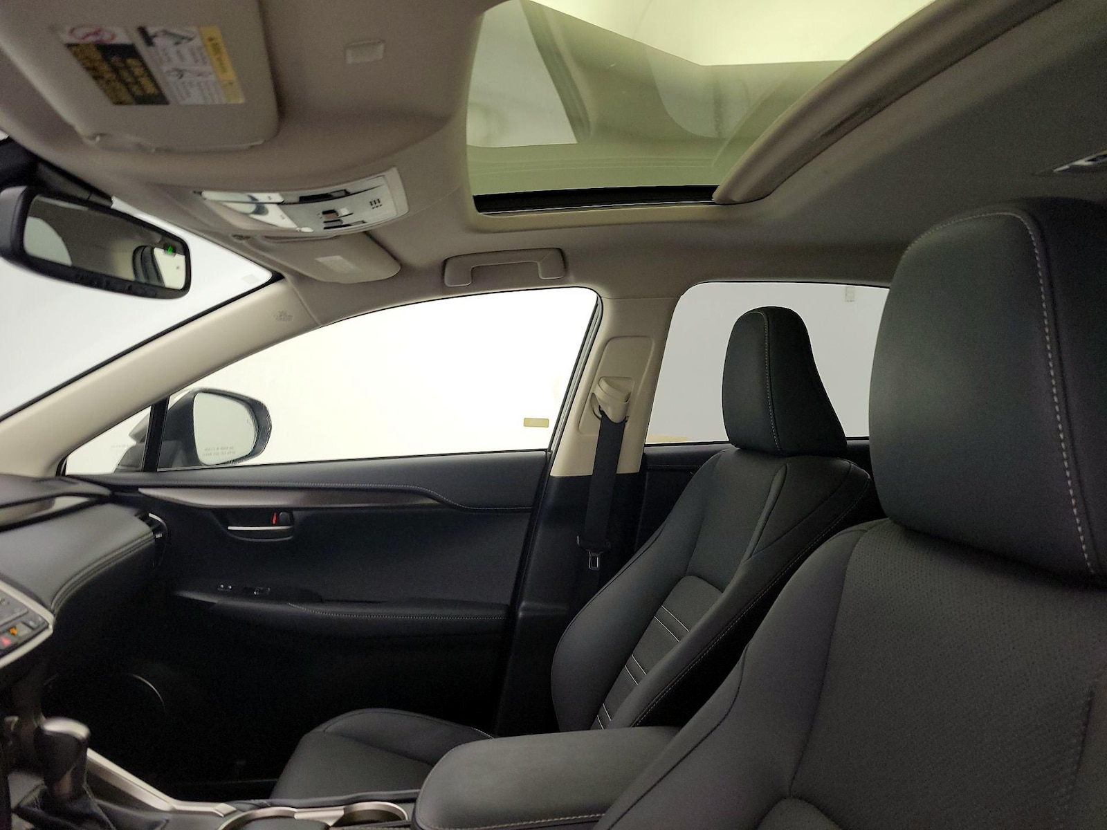 2020 Lexus NX 300 - Photo 20