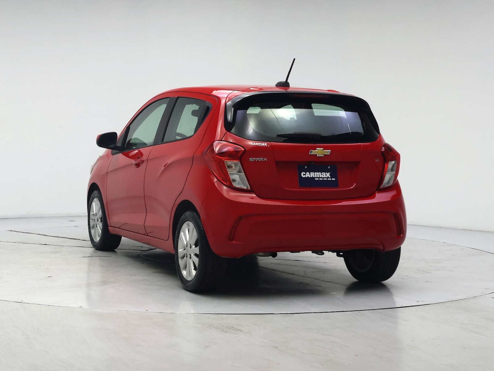 2016 Chevrolet Spark 1LT - Photo 3