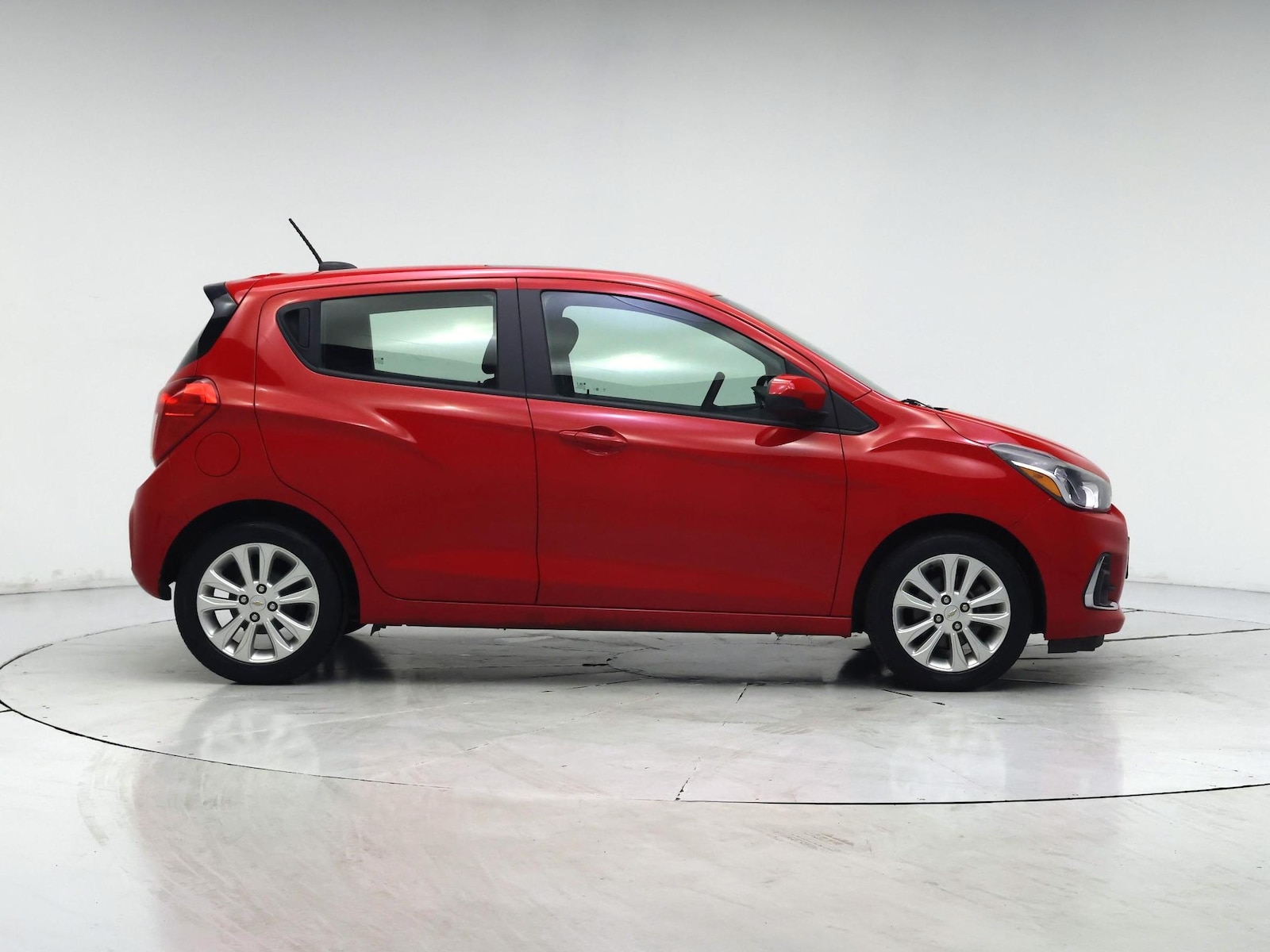 2016 Chevrolet Spark 1LT - Photo 8