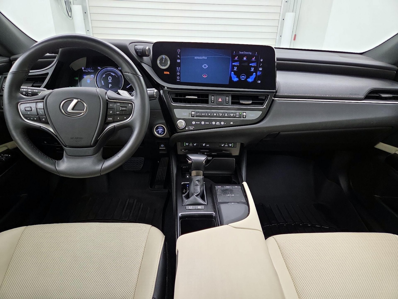 2022 Lexus ES Hybrid 300h - Photo 10