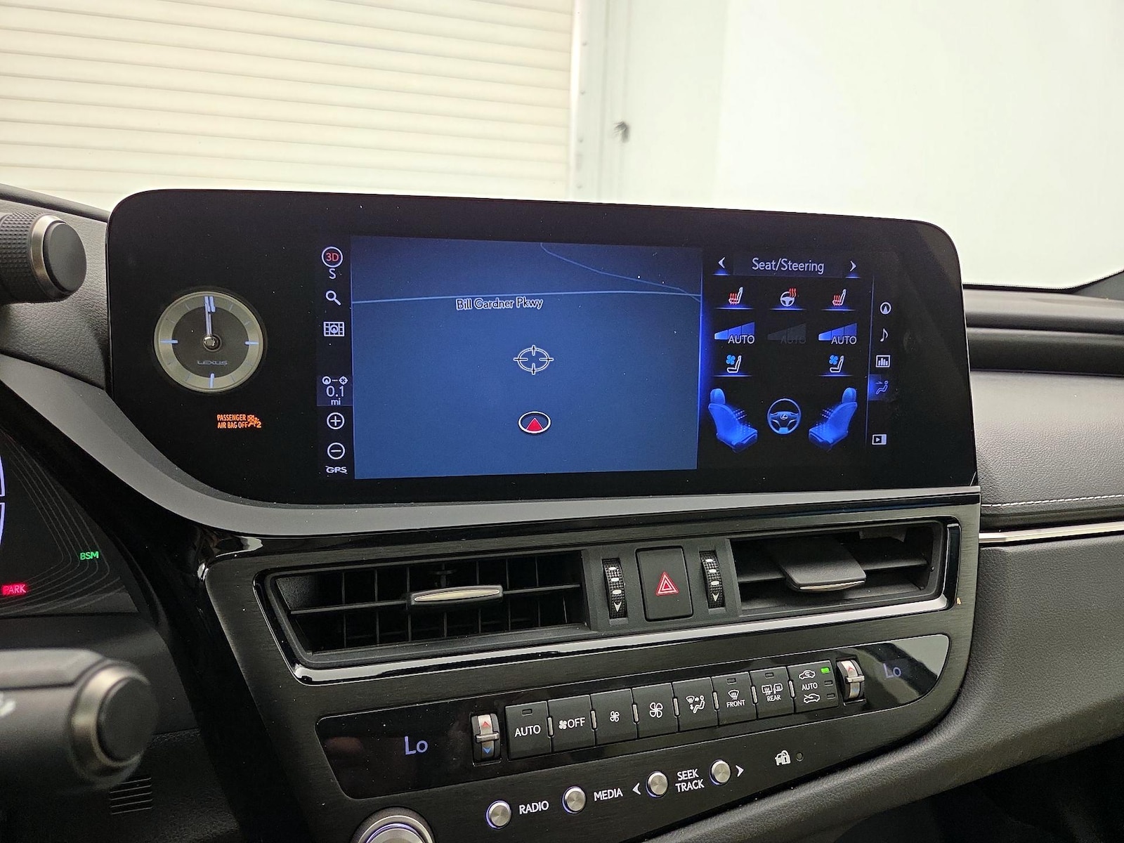 2022 Lexus ES Hybrid 300h - Photo 15