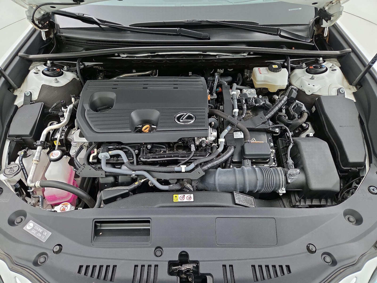 2022 Lexus ES Hybrid 300h - Photo 24