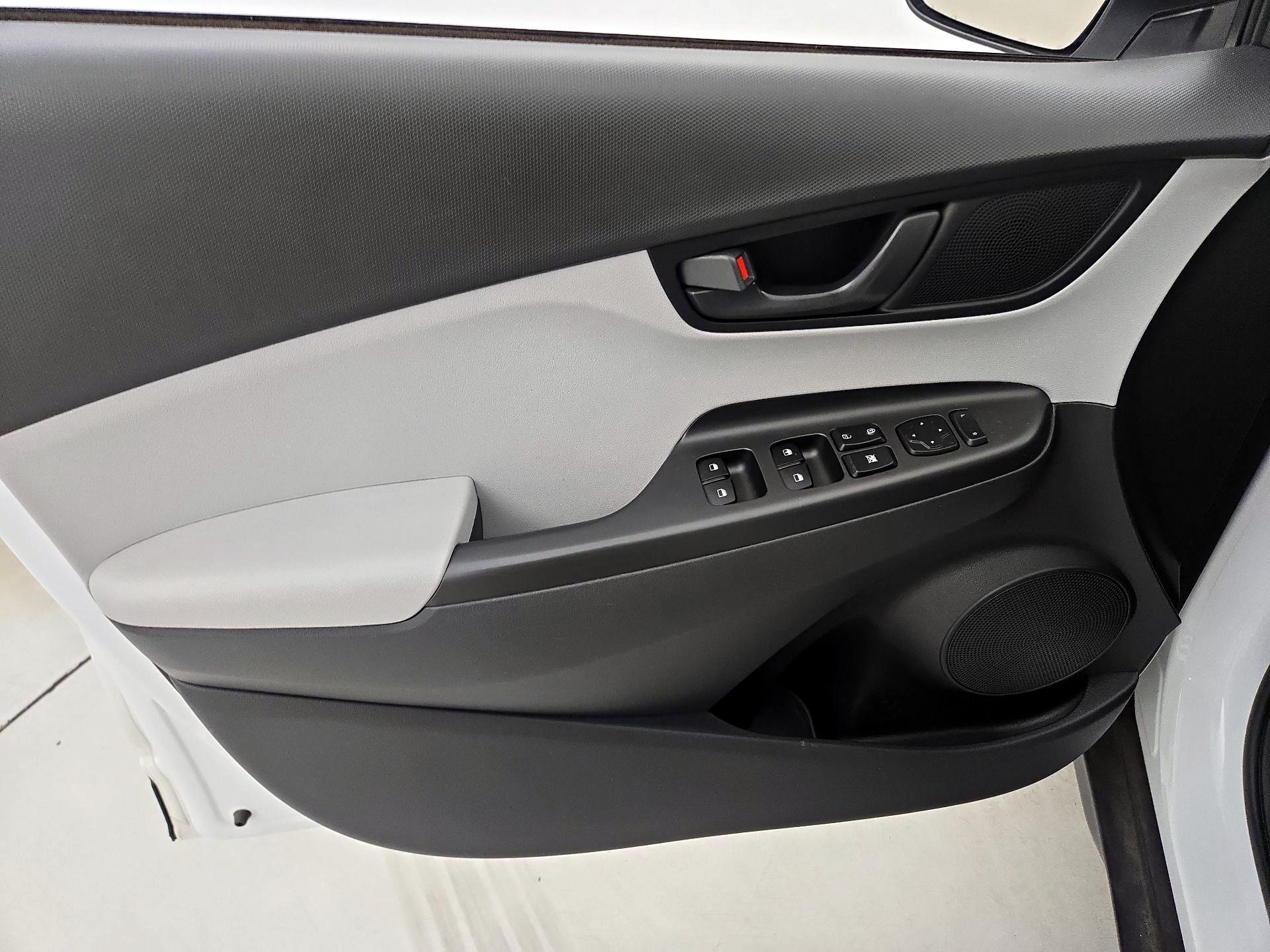 Thumbnail: 2022 Hyundai Kona - 12