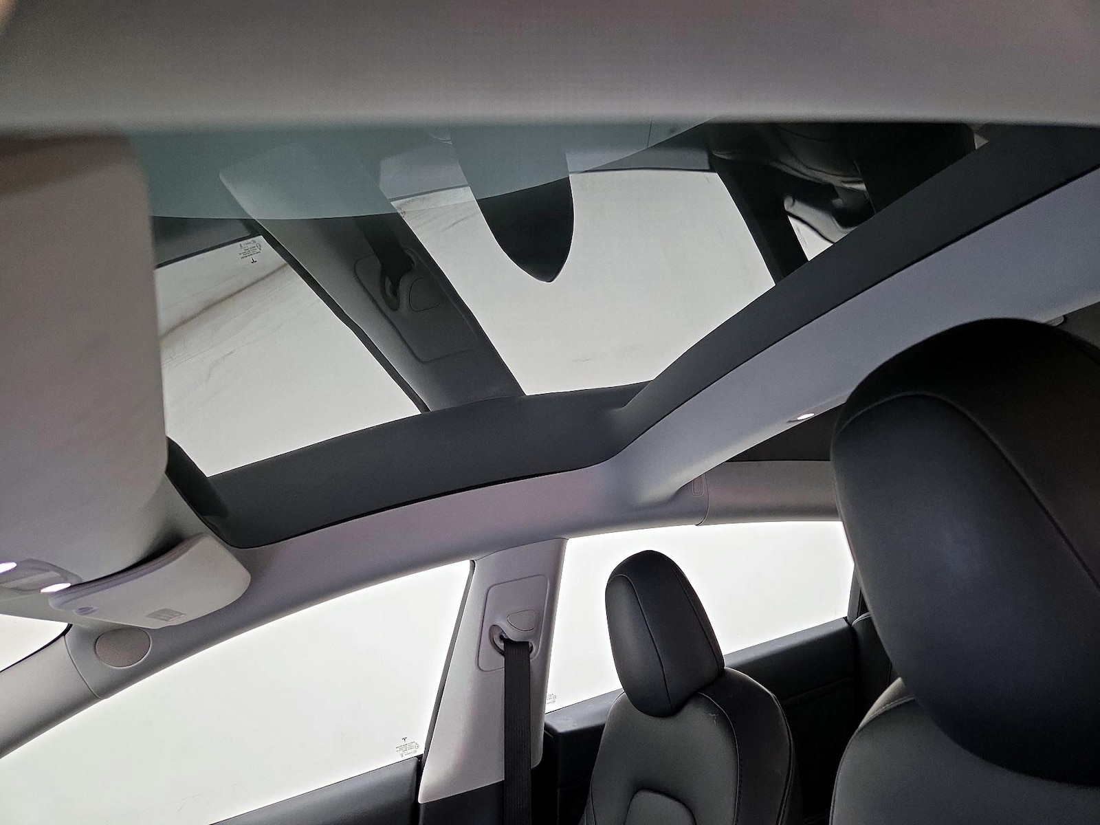 Skylight(s) & Overhead Airbags