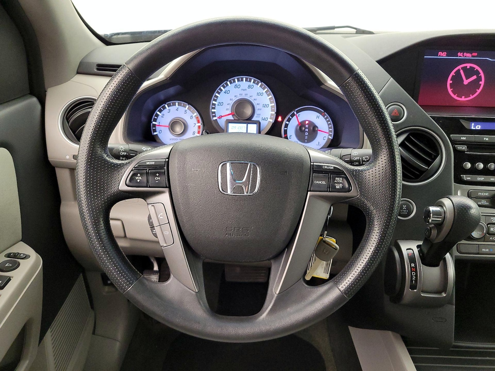 2015 Honda Pilot LX - Photo 11
