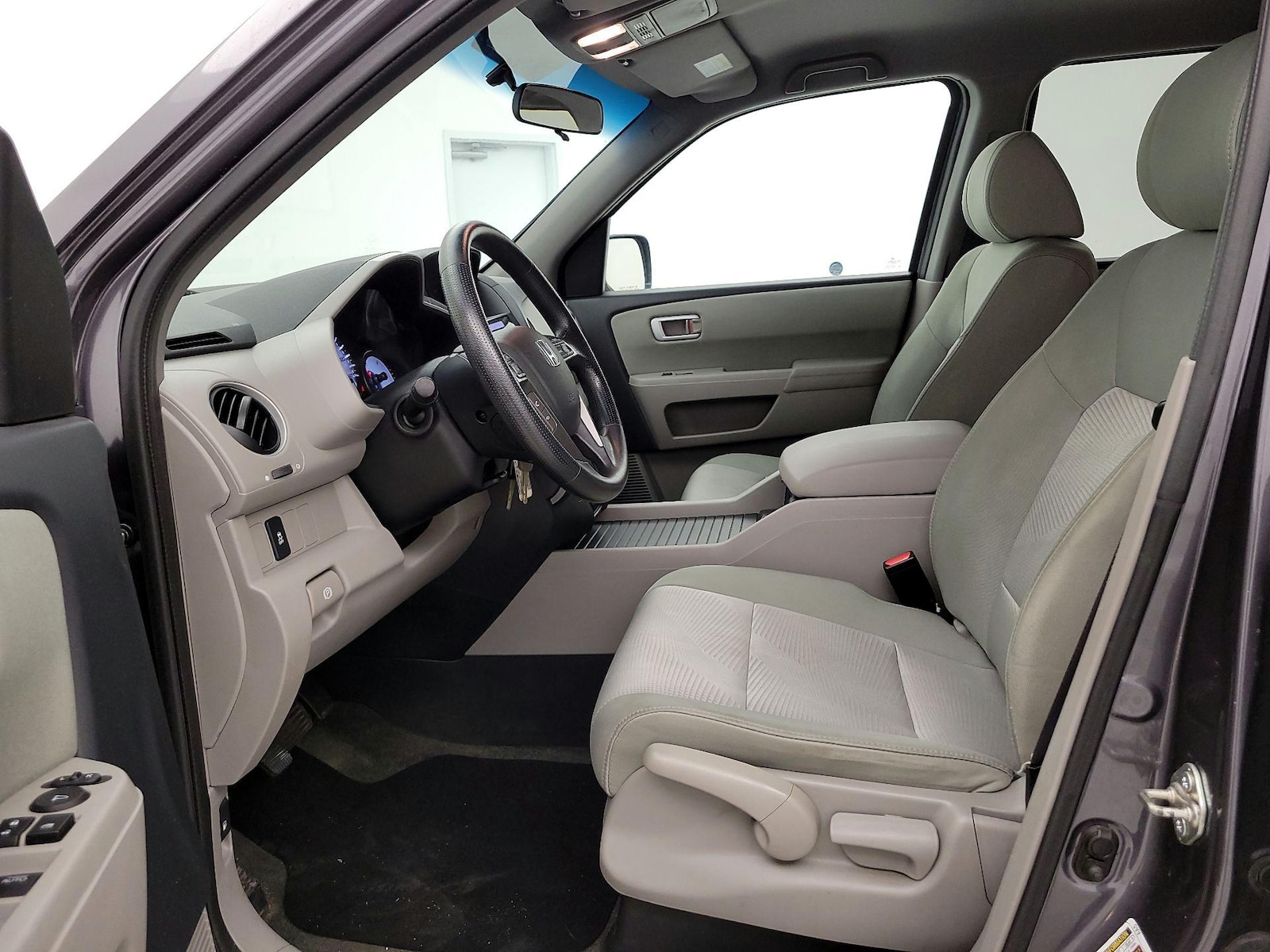 2015 Honda Pilot LX - Photo 12