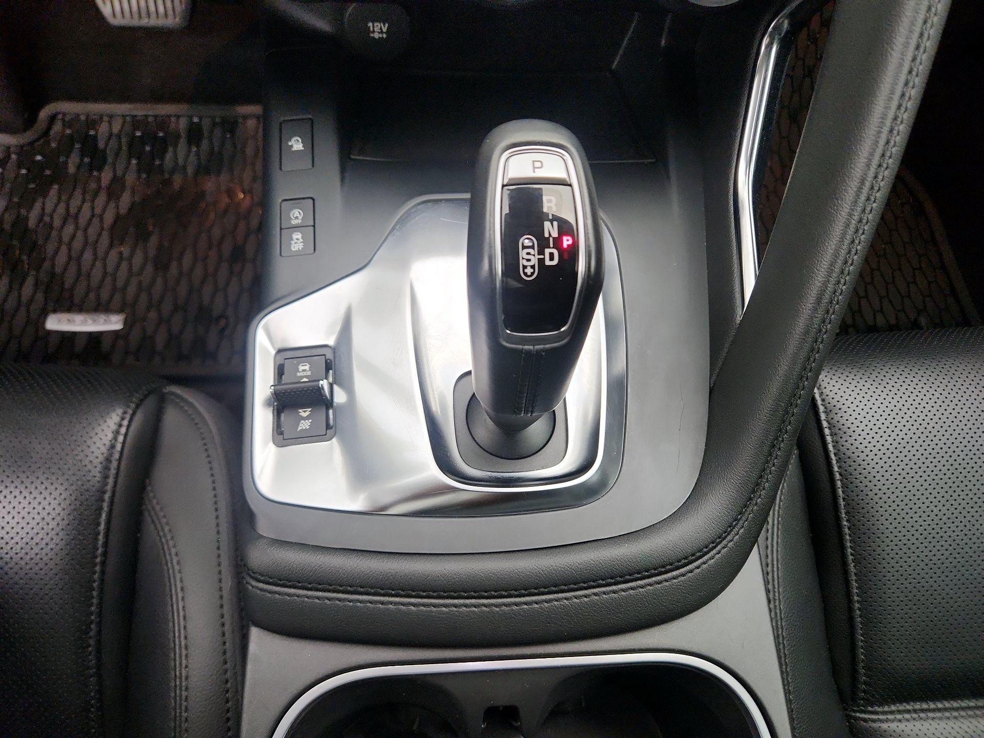 Thumbnail: 2020 Jaguar E-Pace - 17
