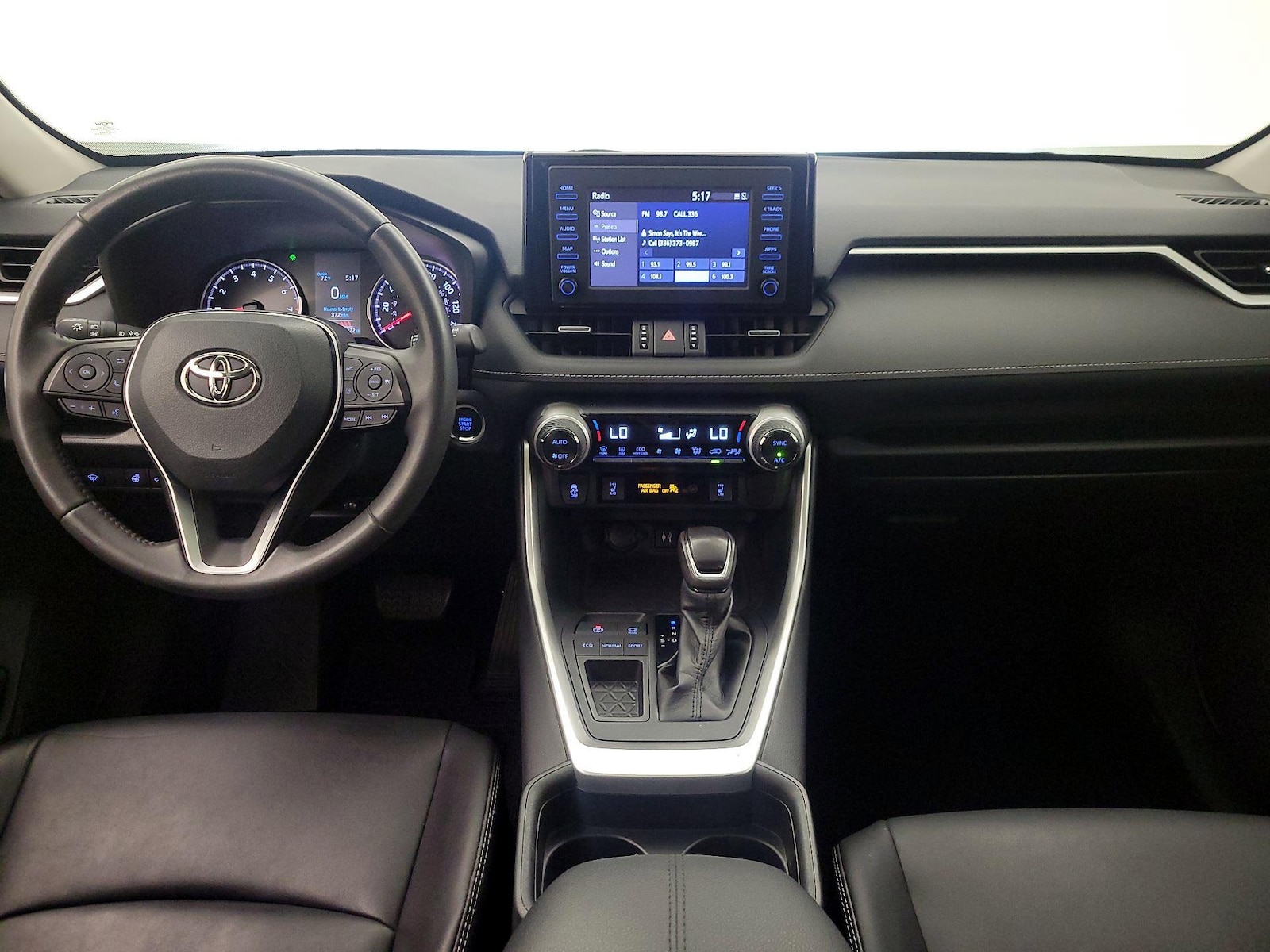 2019 Toyota RAV4 XLE Premium - Photo 10