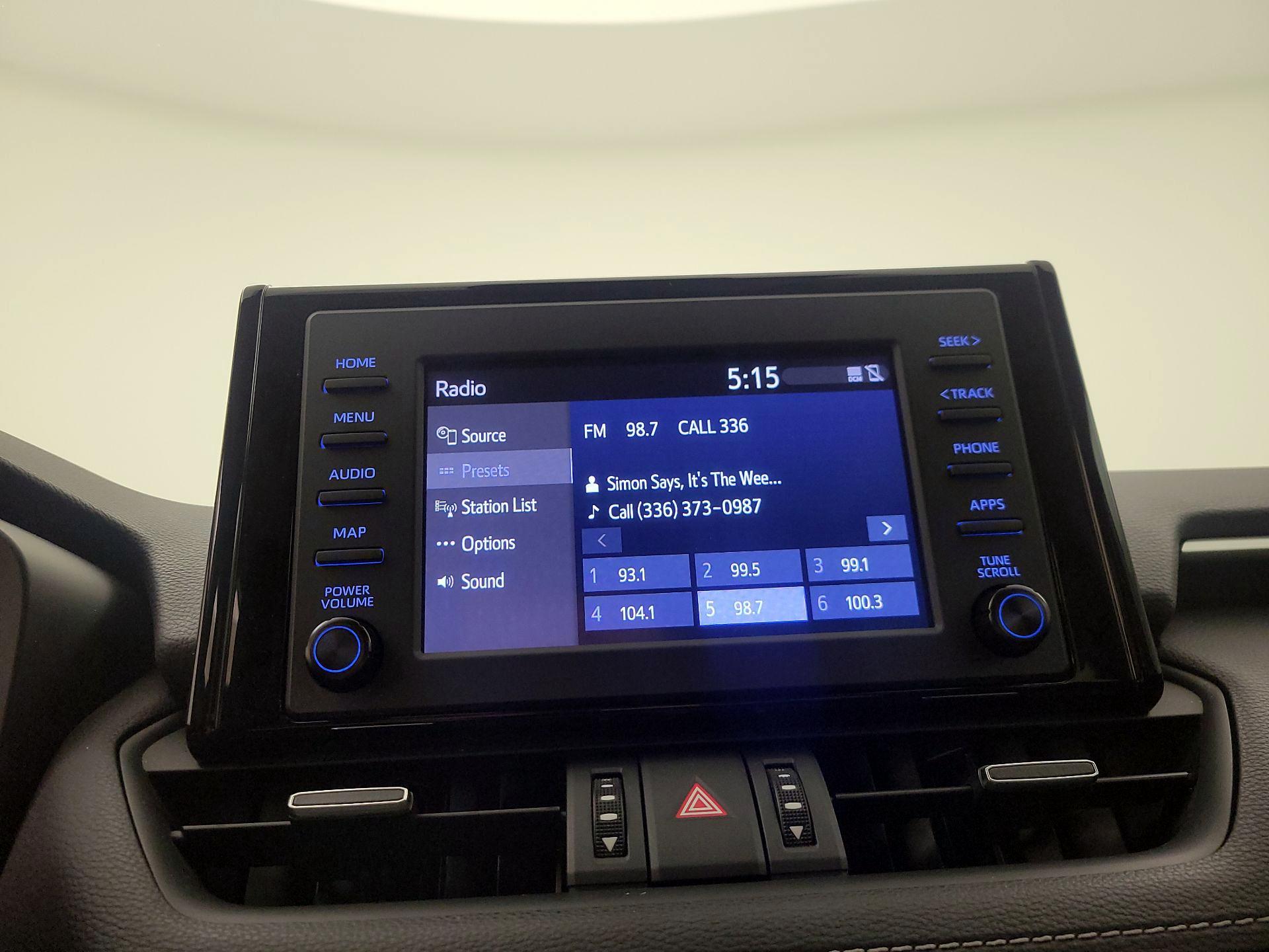 Thumbnail: 2019 Toyota RAV4 - 15