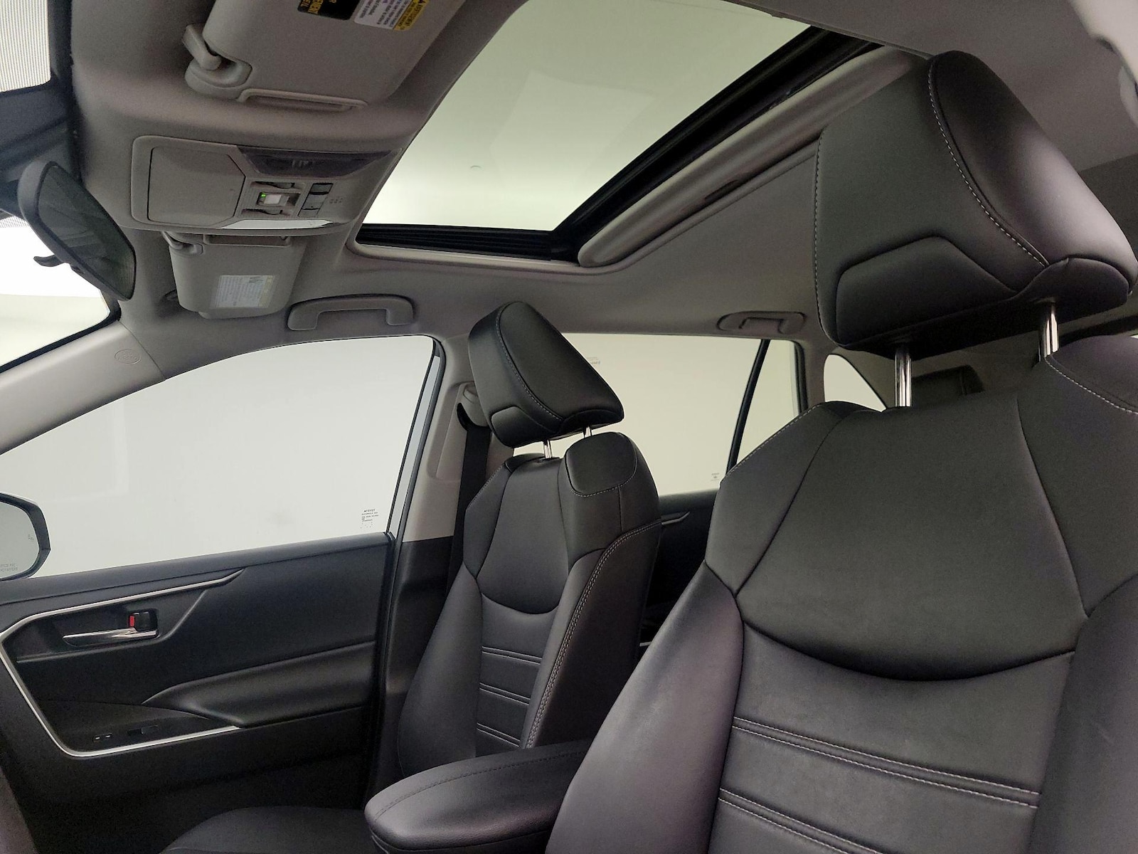 2019 Toyota RAV4 XLE Premium - Photo 20