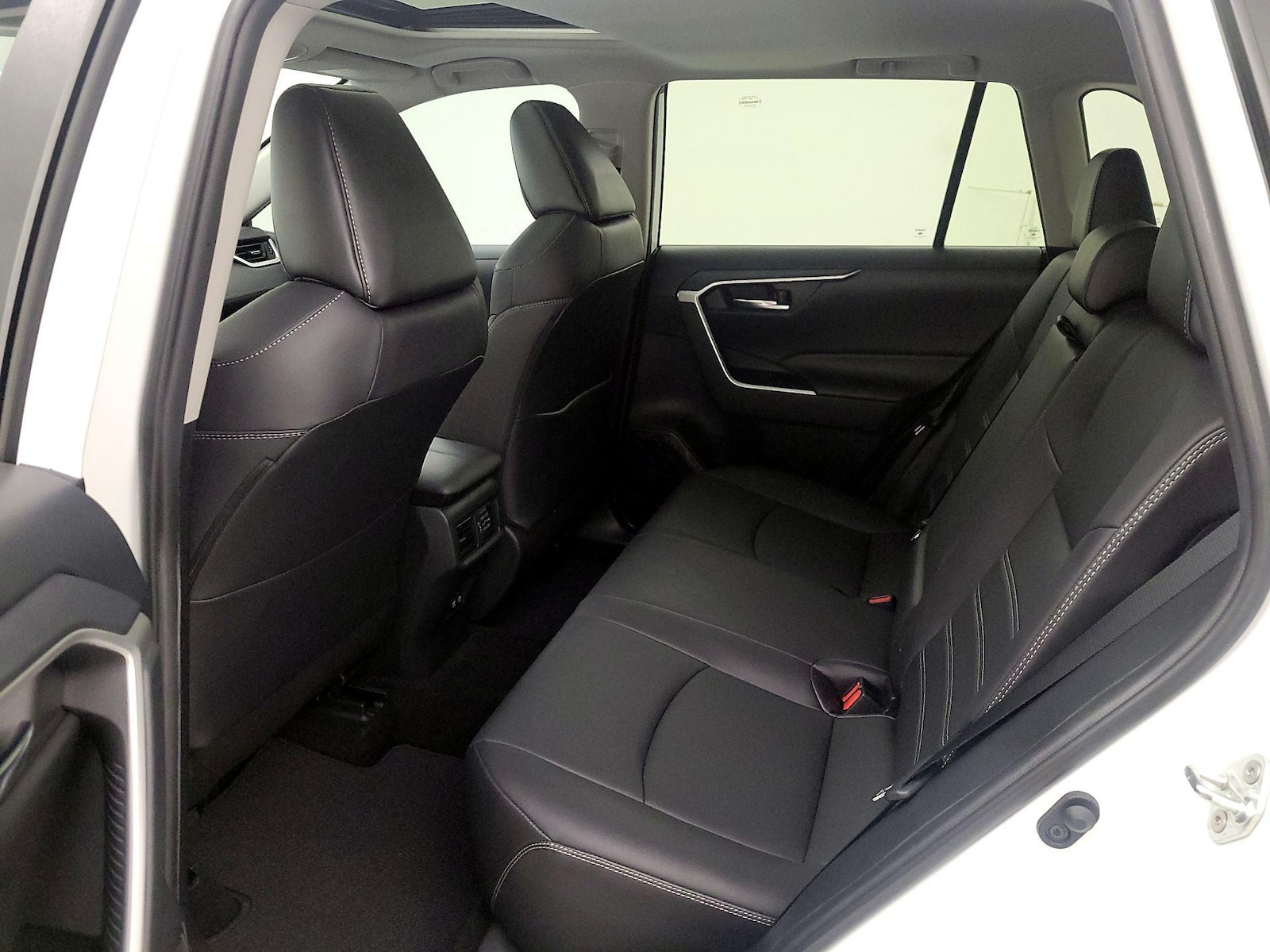 2019 Toyota RAV4 XLE Premium - Photo 21