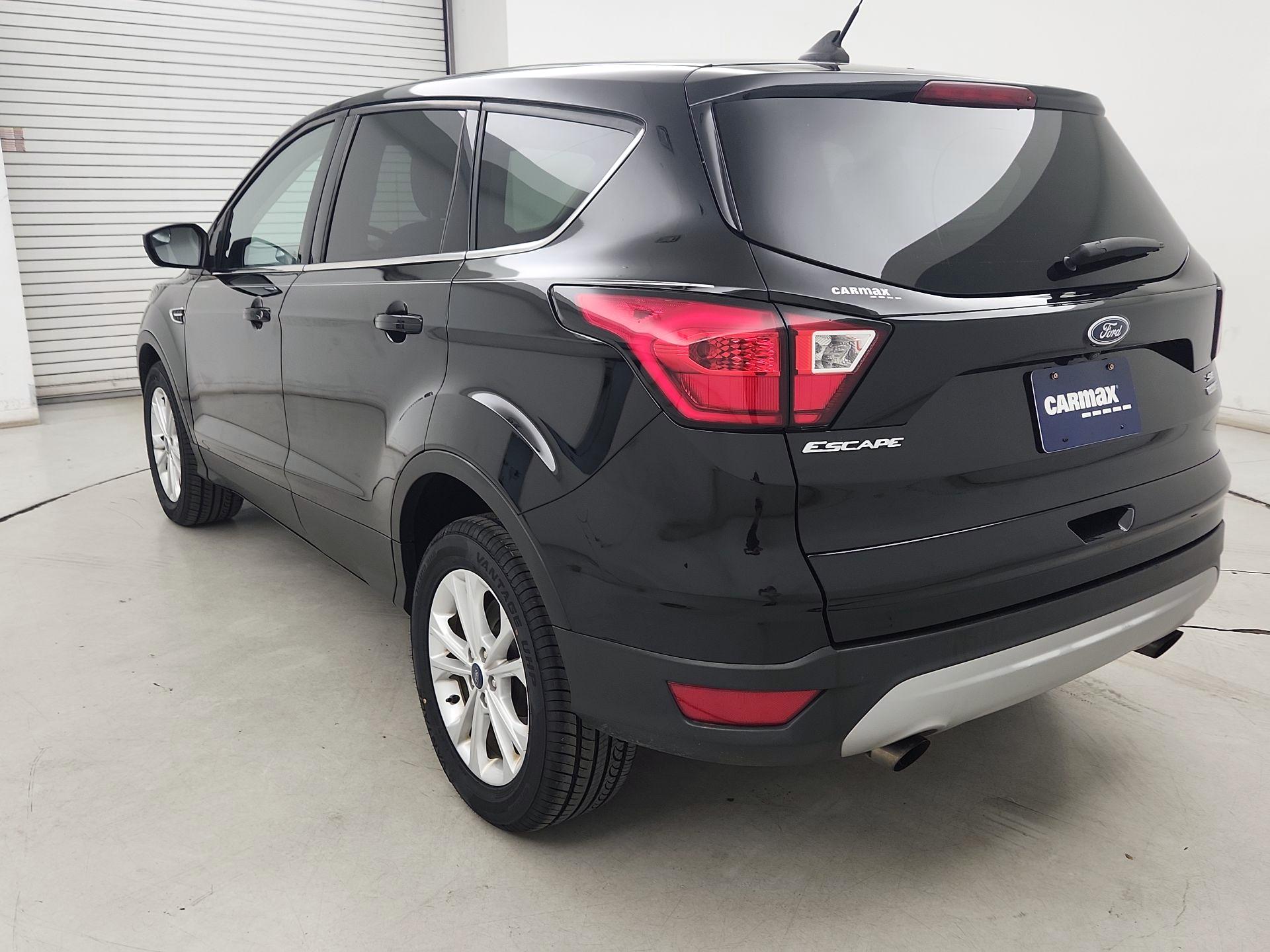Thumbnail: 2019 Ford Escape - 7
