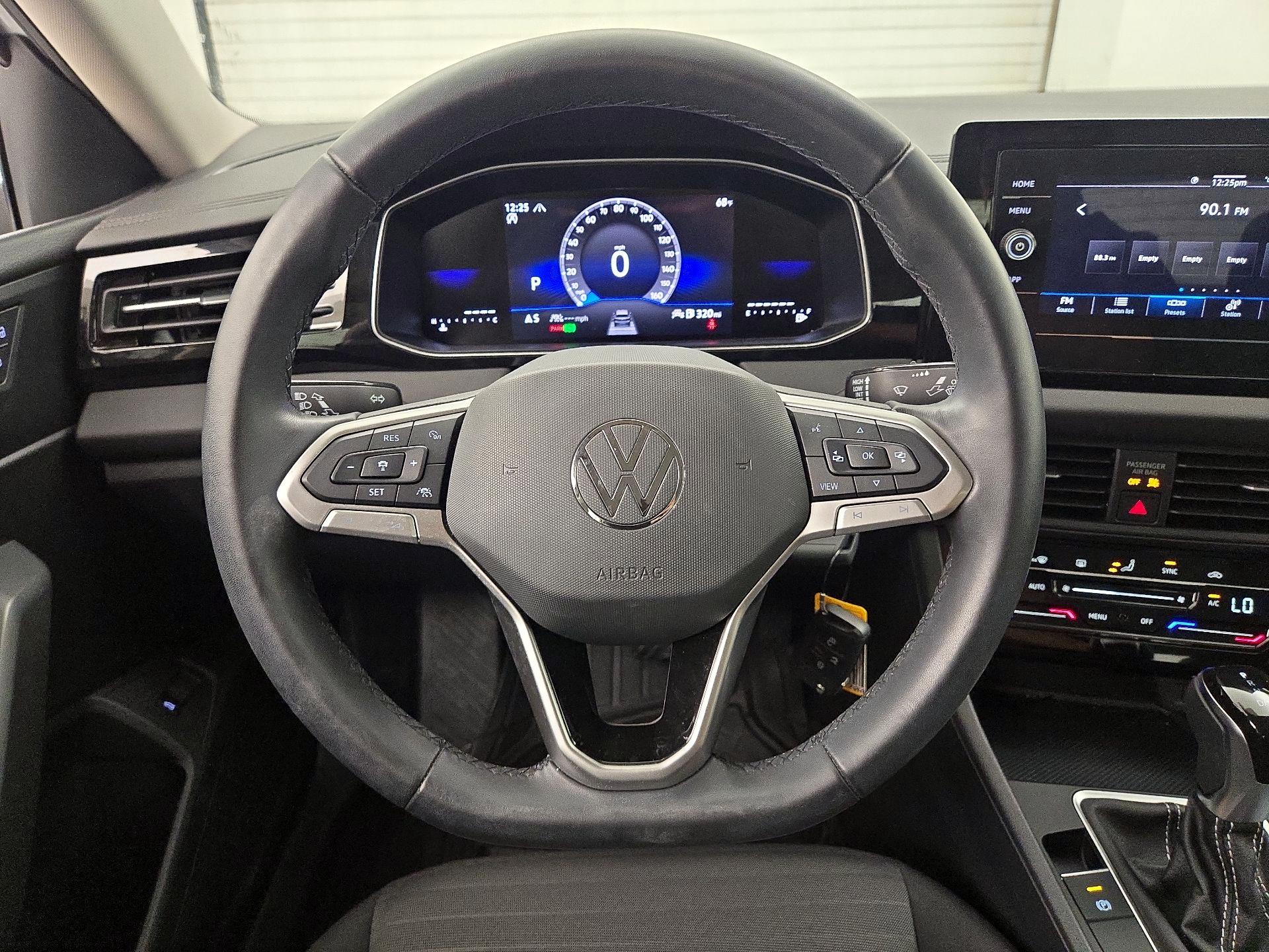 Thumbnail: 2025 Volkswagen Jetta - 10