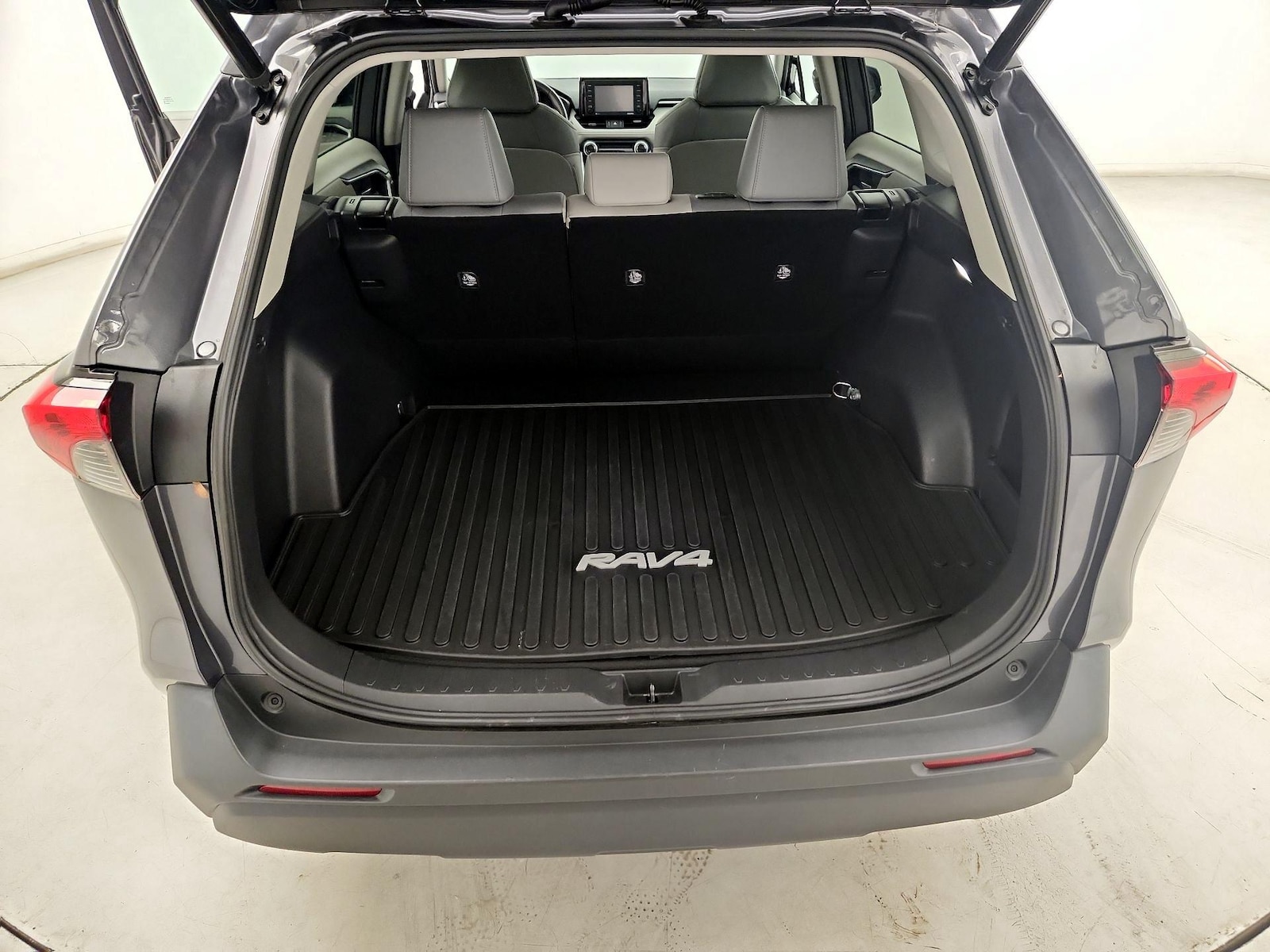 2022 Toyota RAV4 XLE Premium - Photo 20