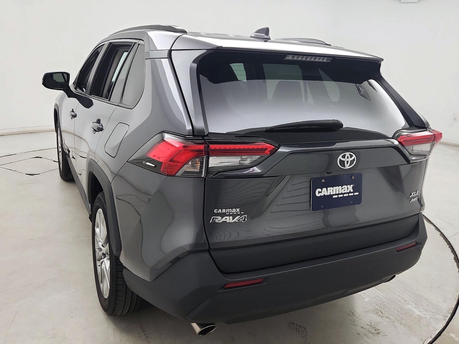 2022 Toyota RAV4 XLE Premium - Photo 7