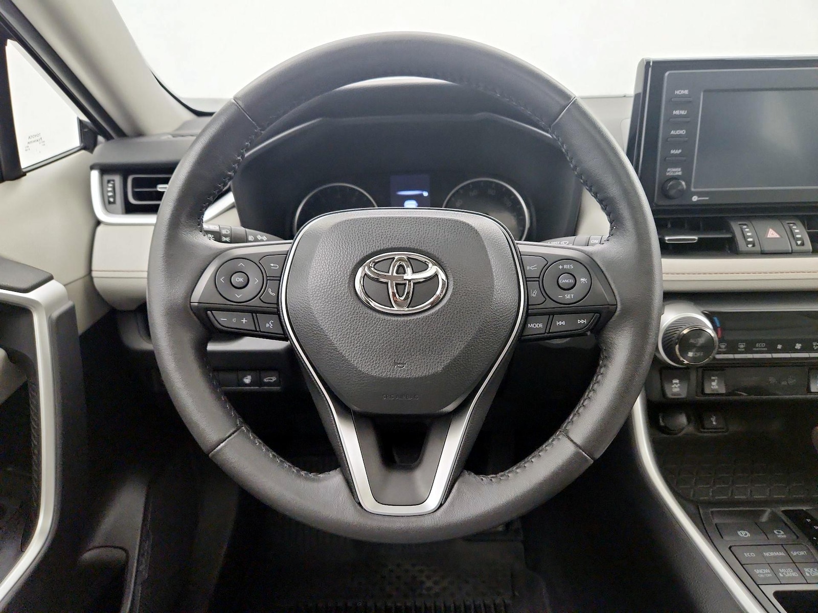2022 Toyota RAV4 XLE Premium - Photo 9