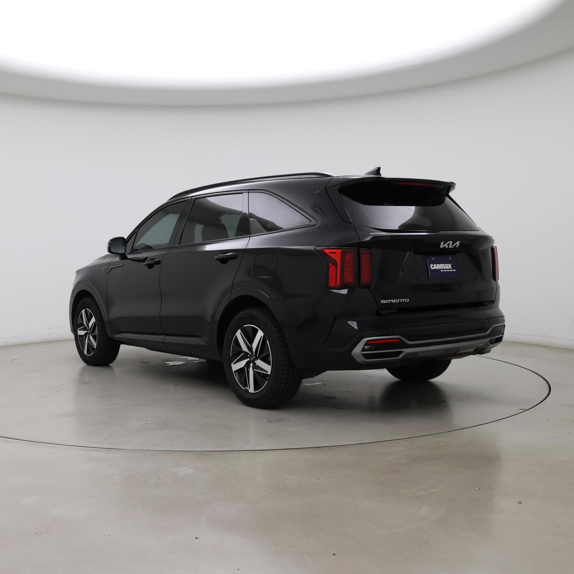 Thumbnail: 2023 Kia Sorento - 2