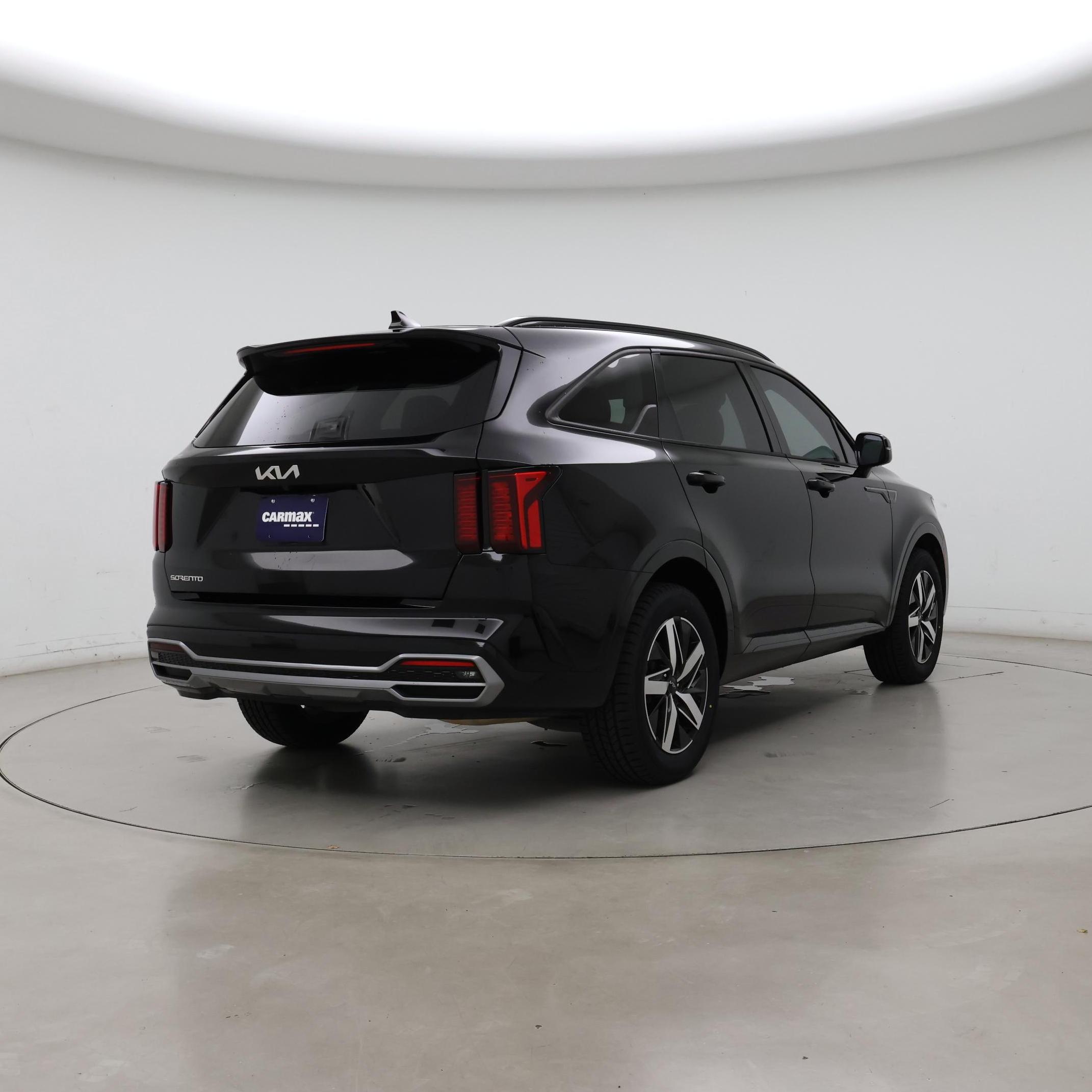 Thumbnail: 2023 Kia Sorento - 8