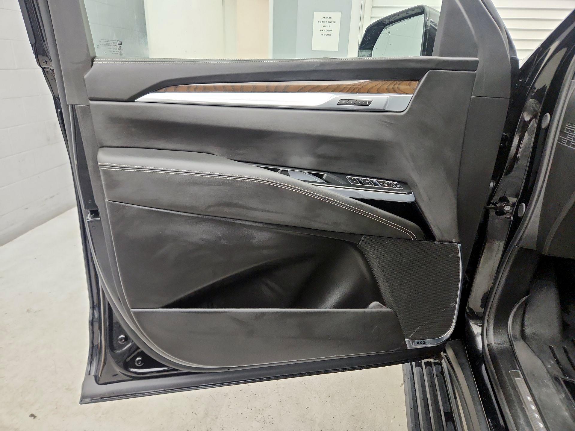 Thumbnail: 2025 Cadillac Escalade - 12