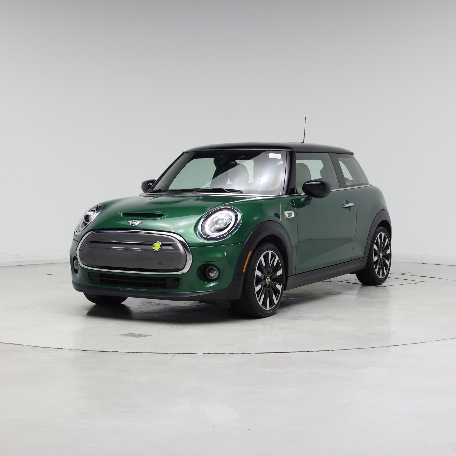 Thumbnail: 2021 MINI Cooper Hardtop - 4