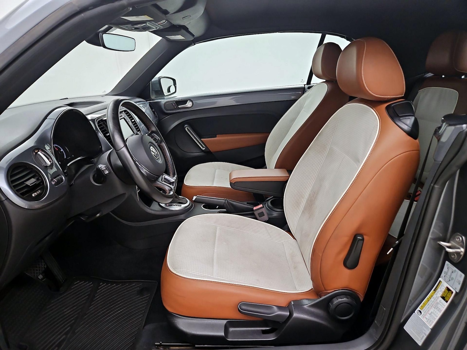 2017 Volkswagen Beetle Classic - Photo 12